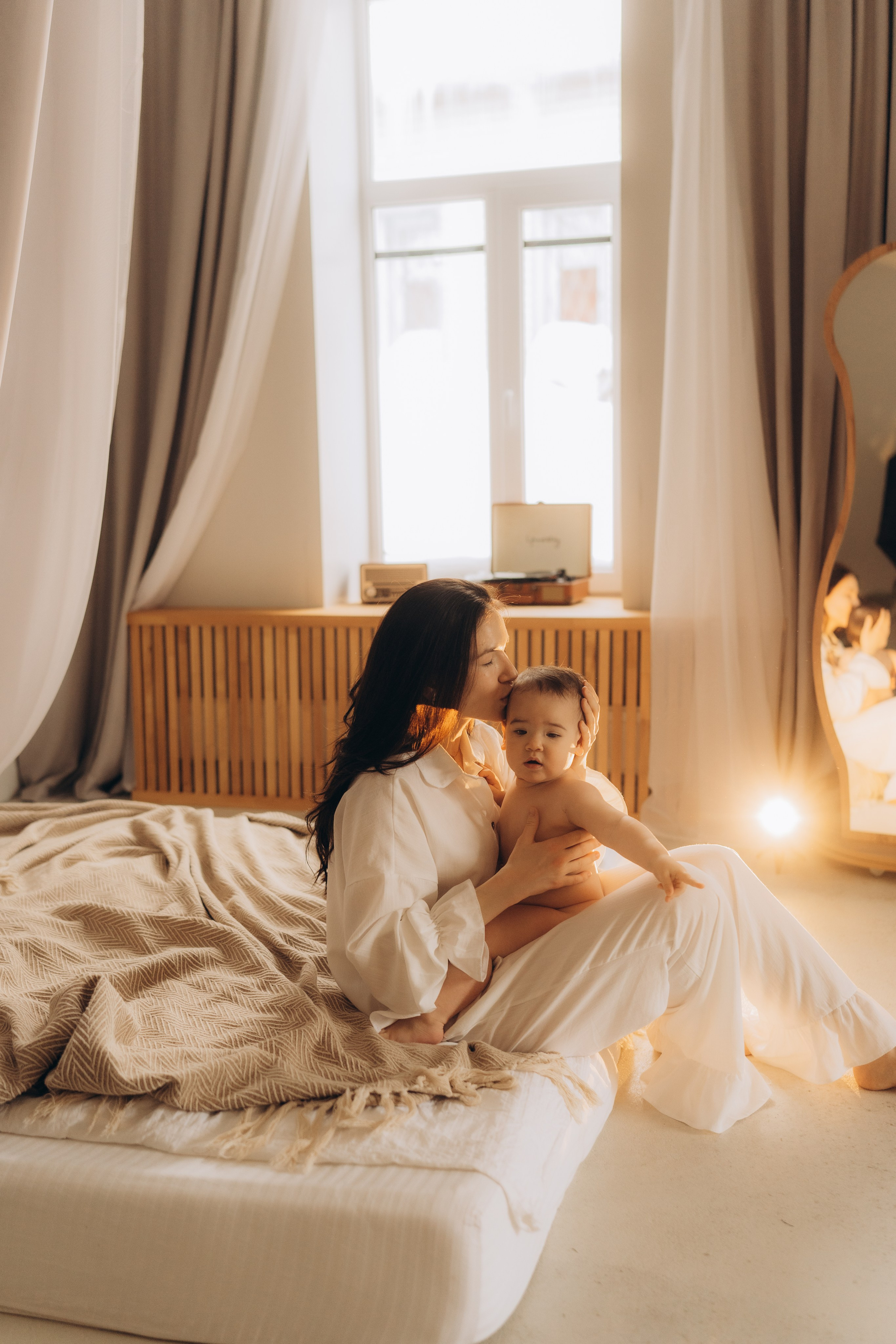 Мама с дочкой, банные процедуры. Семейный фотограф в Казани