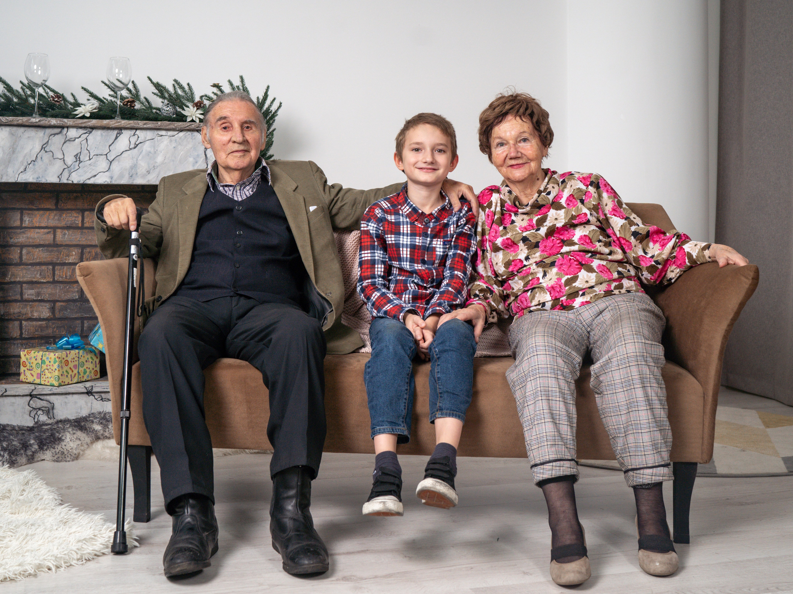 С бабушками. Фотограф Зинаида Евдокимова