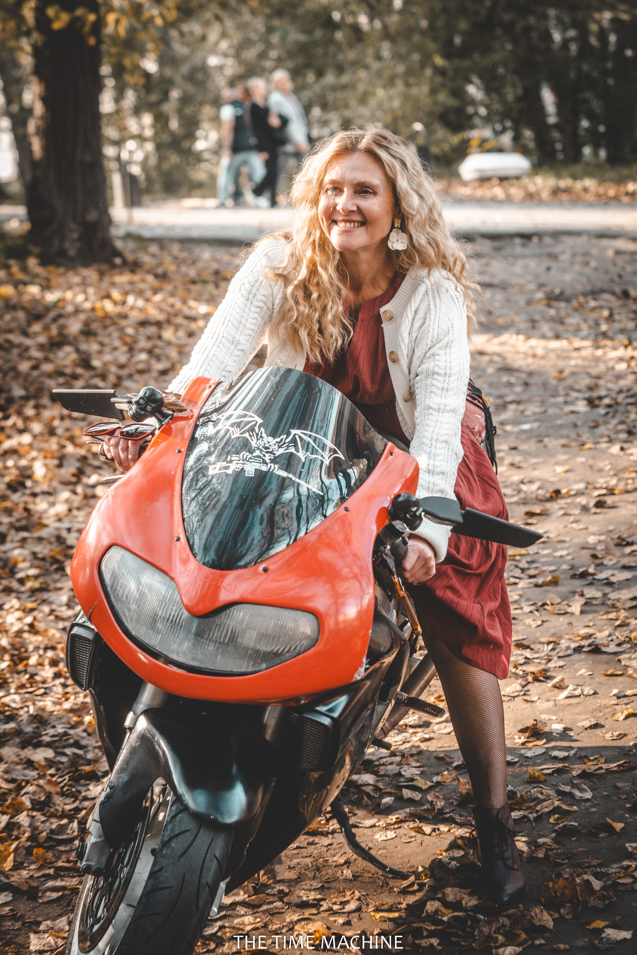 Сьемка на мотоцикле. Фотограф для маркетплейсов Михаил Бове