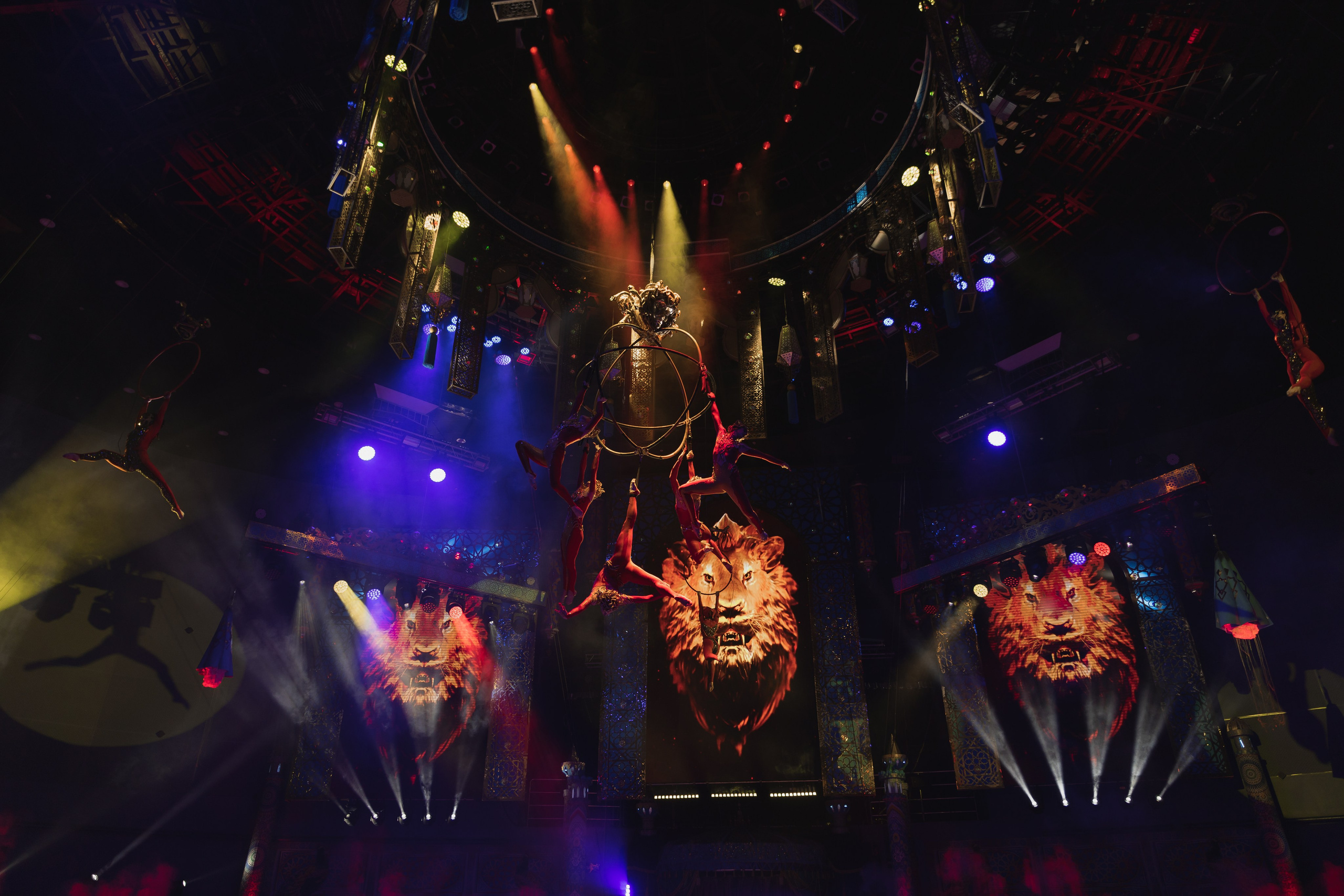 Шоу Гии Эрадзе. Фотограф Владивосток Такамацу Мия