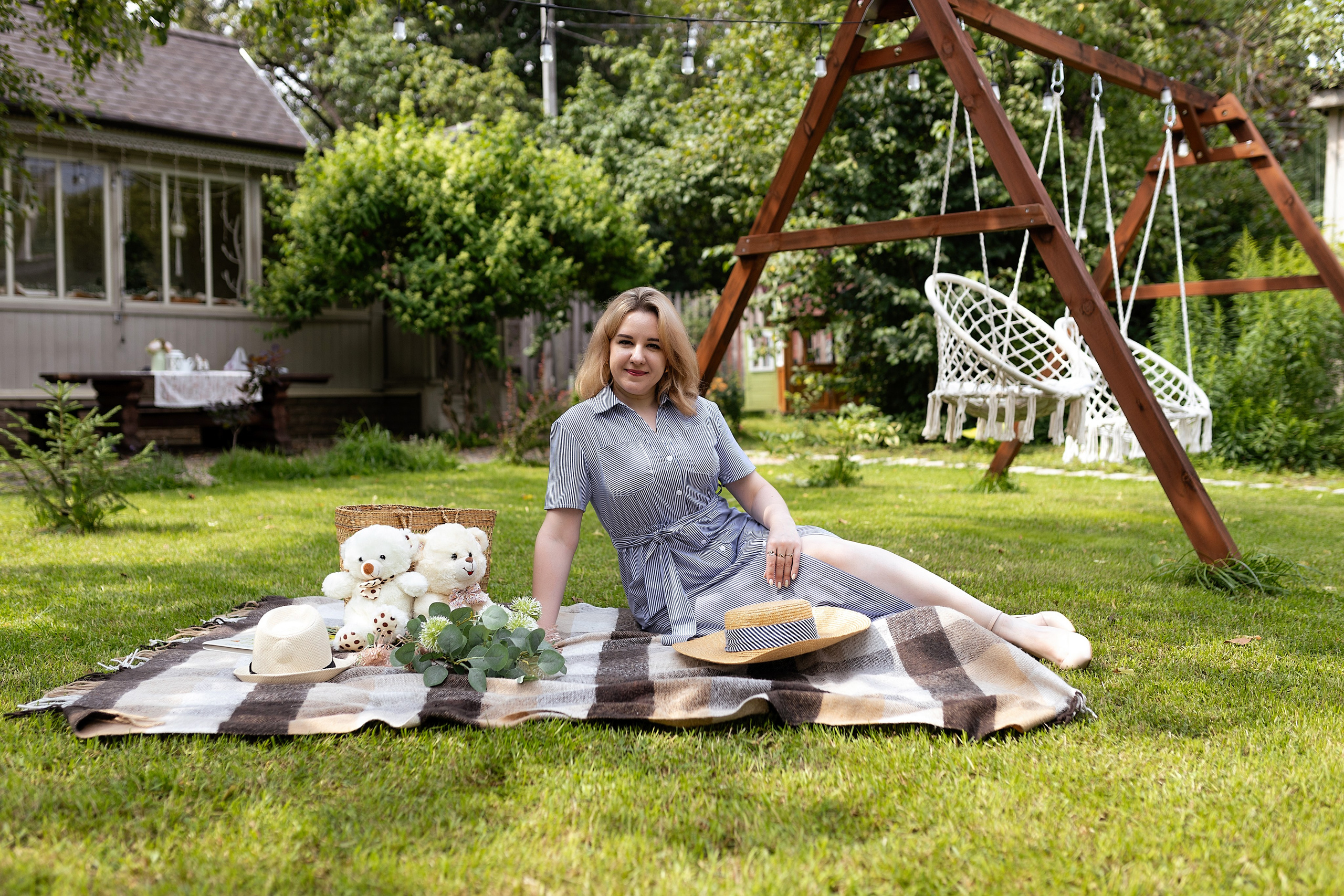 Семейная фотосессия на фотодаче в Купавне. Фотограф в Железнодорожном и Балашихе