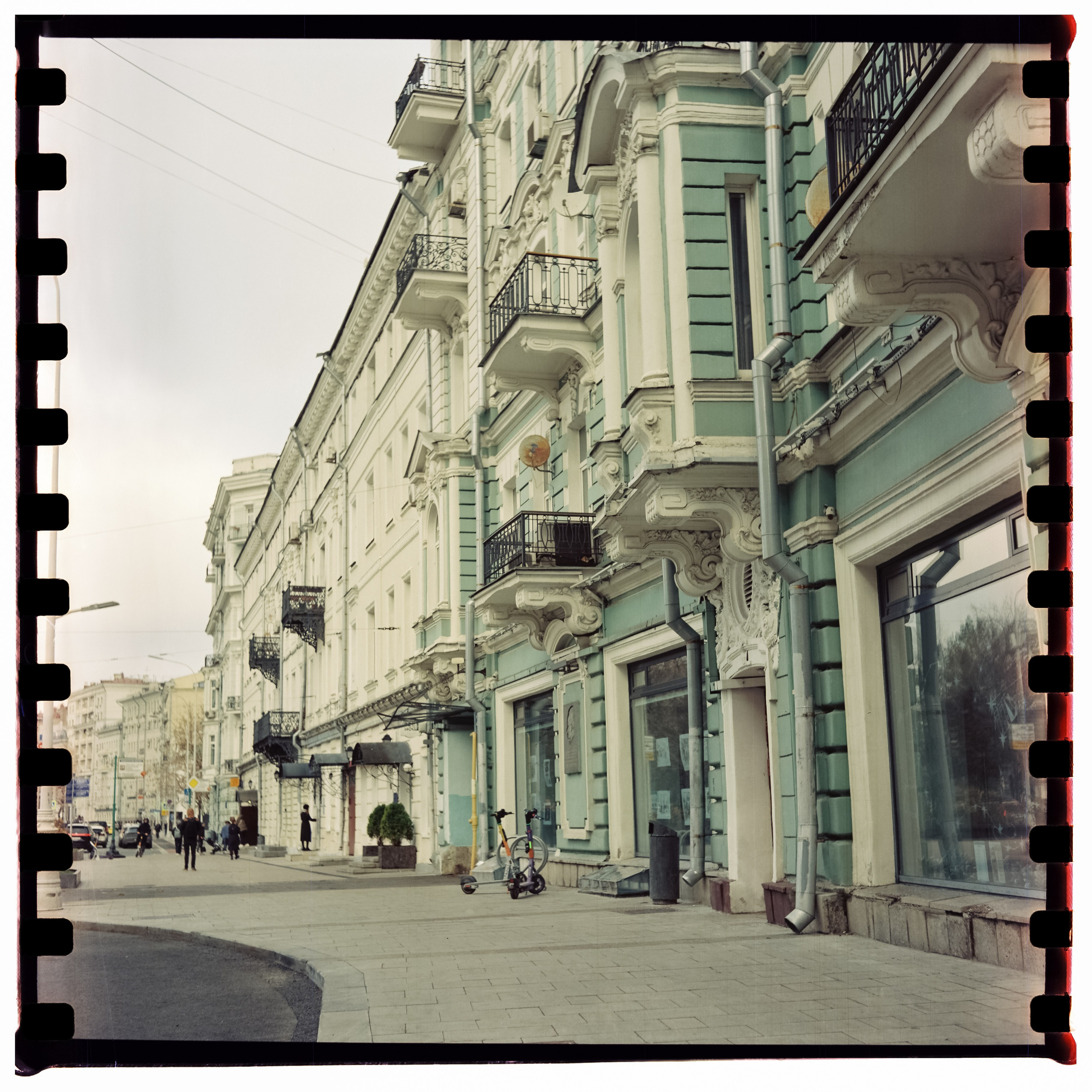 Чистые пруды, Покровка, Потаповский переулок / Minolta Autocord (2) / Perspekriva Vision 3