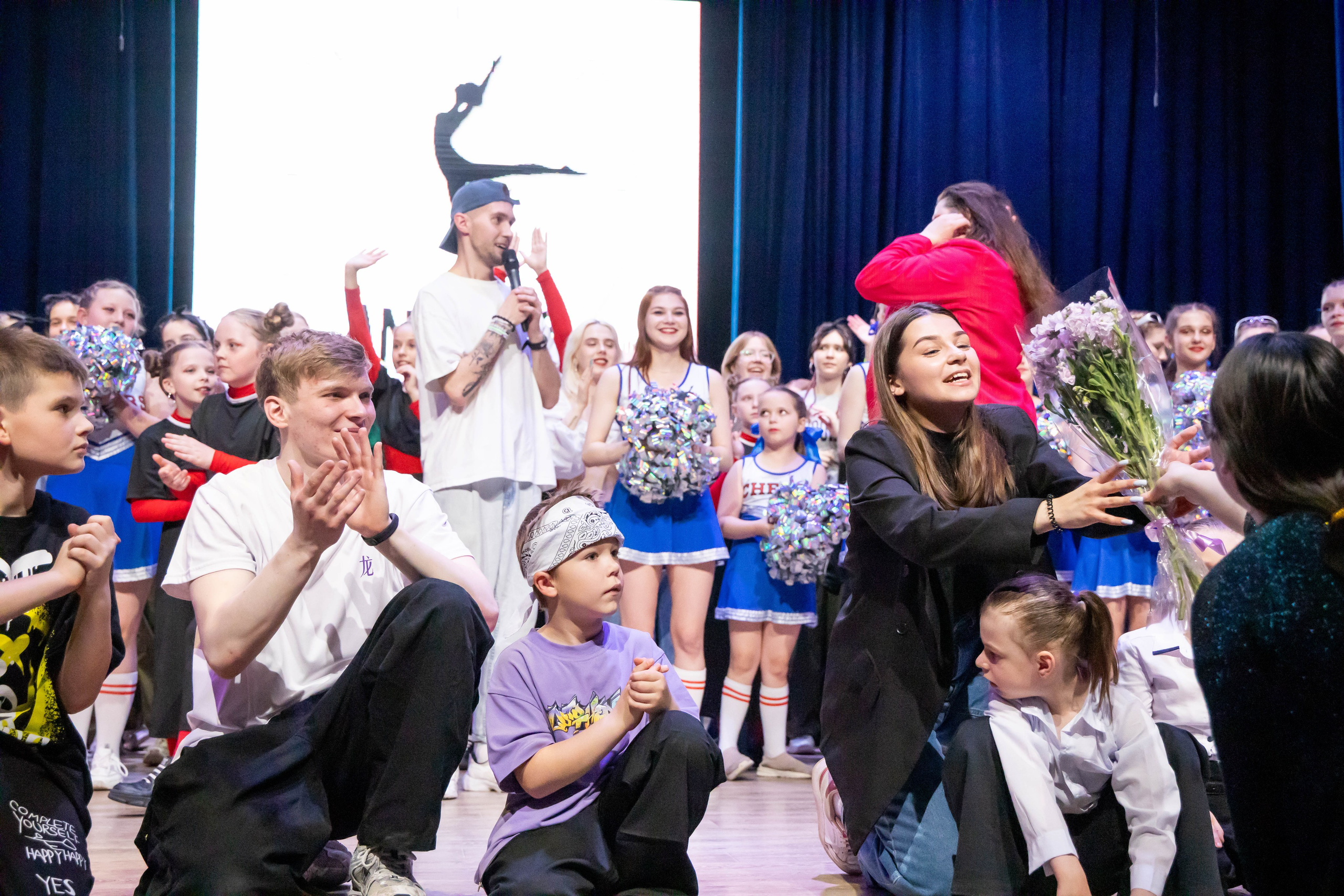 Танцевальное выступление. Свадебный фотограф в городе Подольск МО и Москва Крылова Ирина