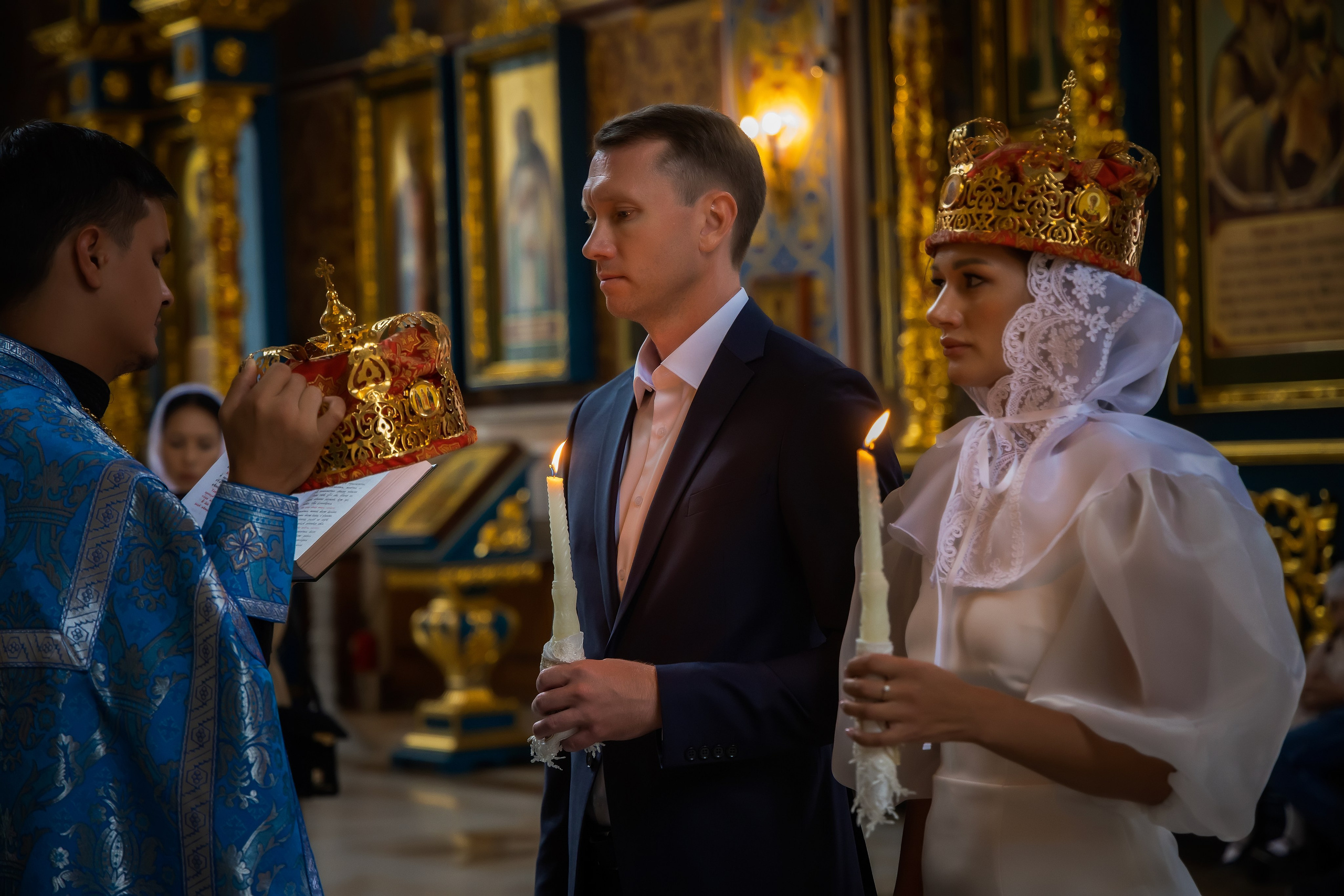 В Храме. Семейный и Свадебный фотограф в Астане Александр Астапов