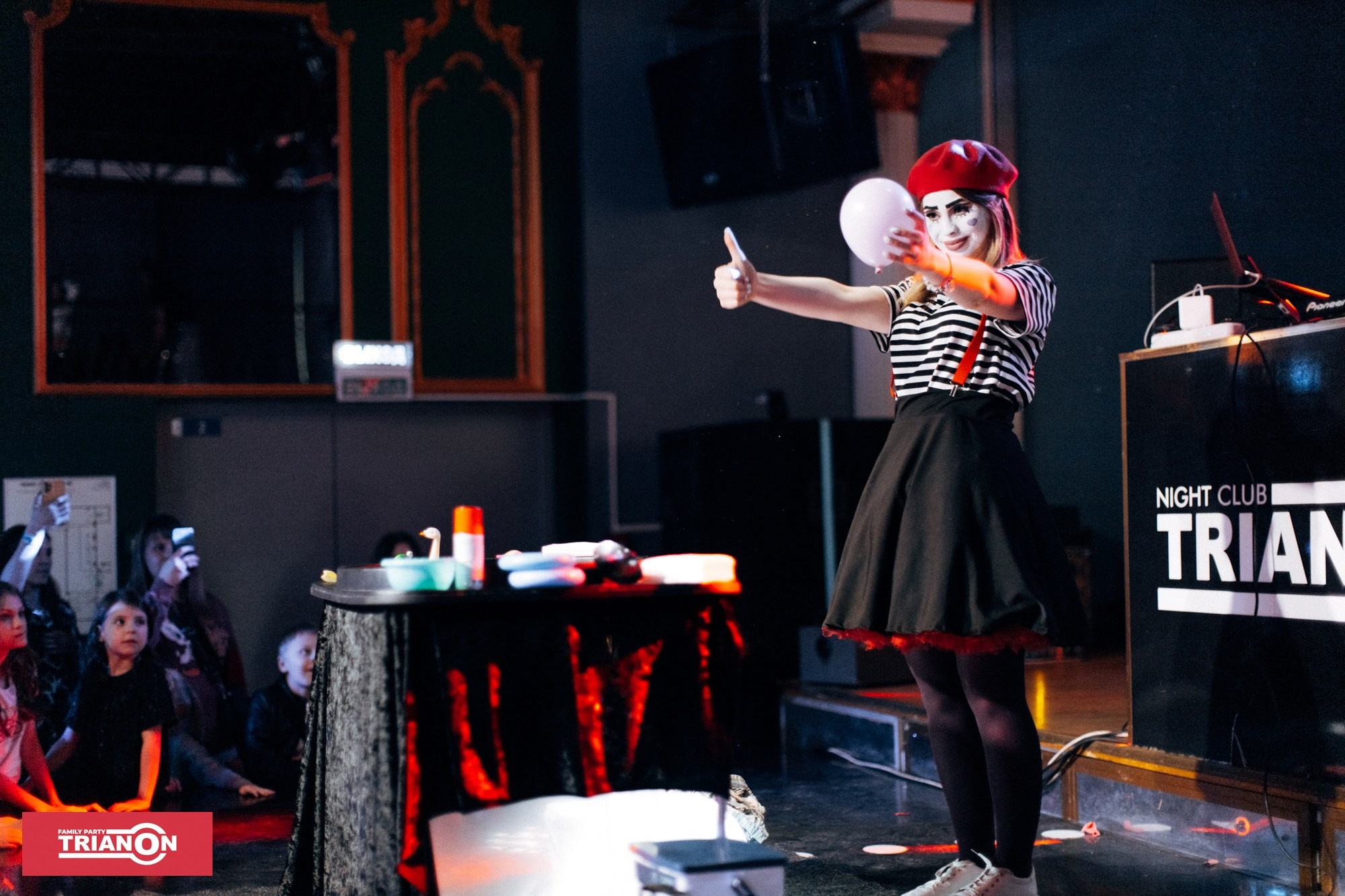 Семейная дискотека TRIANON. Фотограф Владимир Молоканов