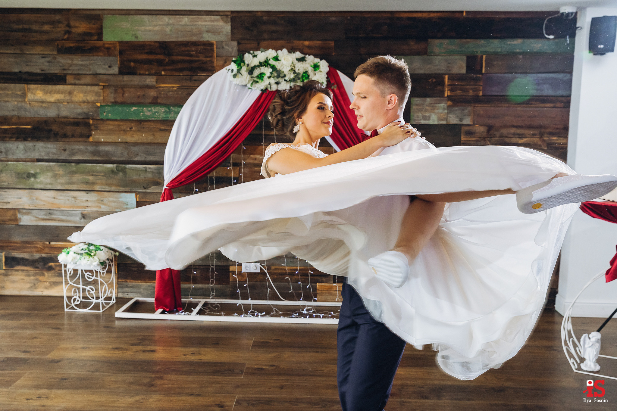 Лучшие свадебные фотографы Птз. Профессиональный фотограф Петрозаводск Илья Соснин