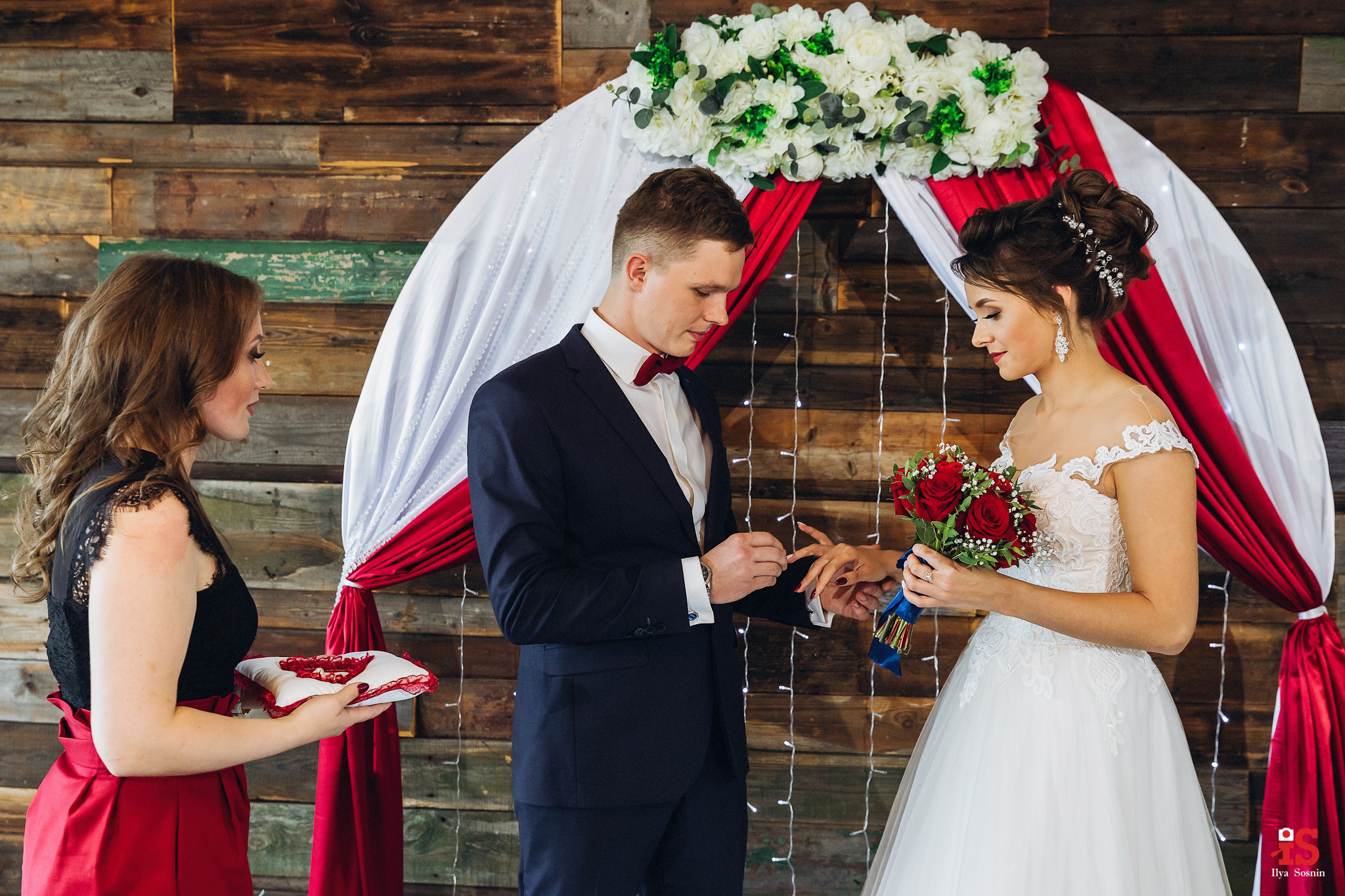 Лучшие свадебные фотографы Птз. Профессиональный фотограф Петрозаводск Илья Соснин