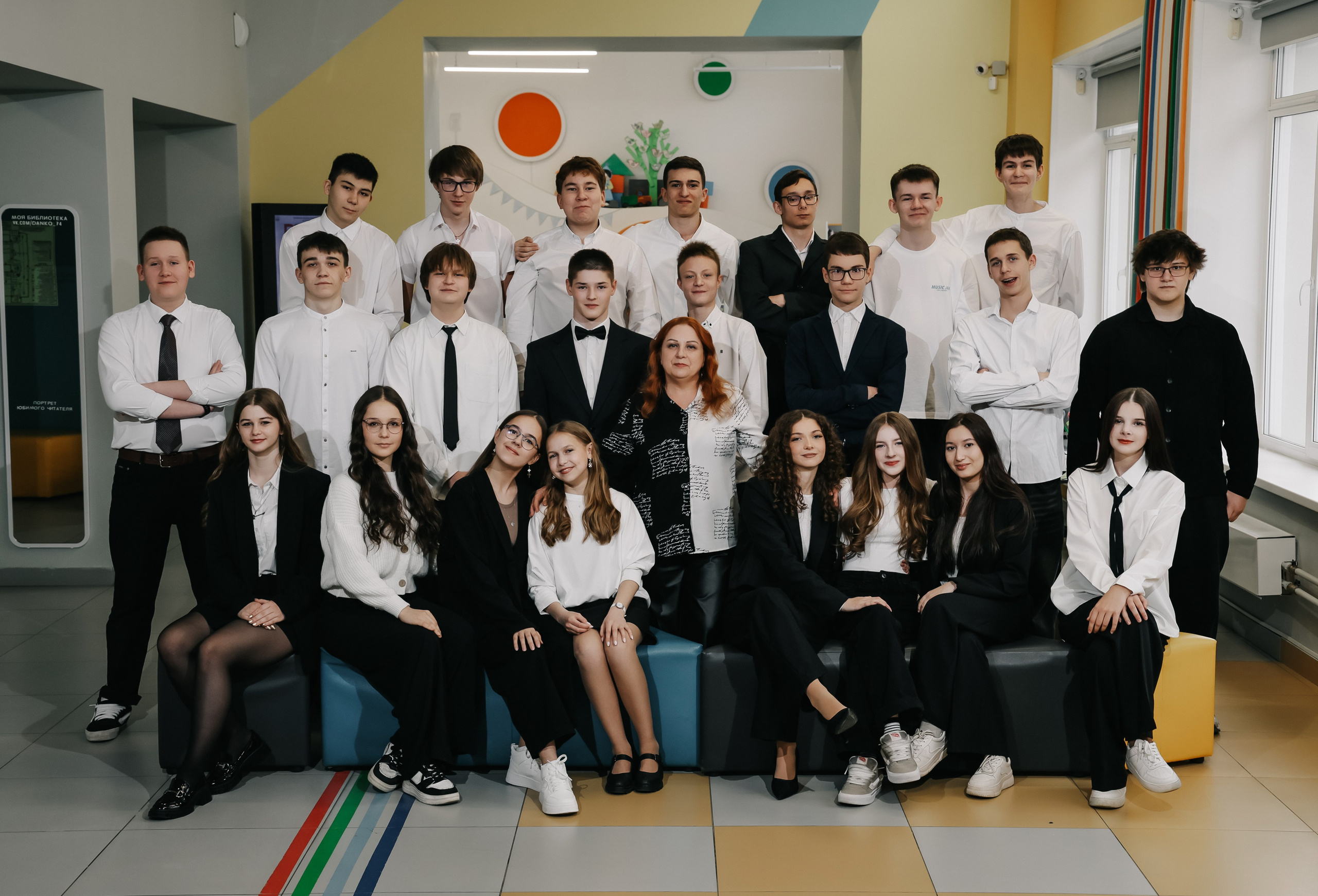 Школьные. Фотограф свадебный, репортажный, индивидуальный, фото для маркетплейсов, брендов, автосалонов