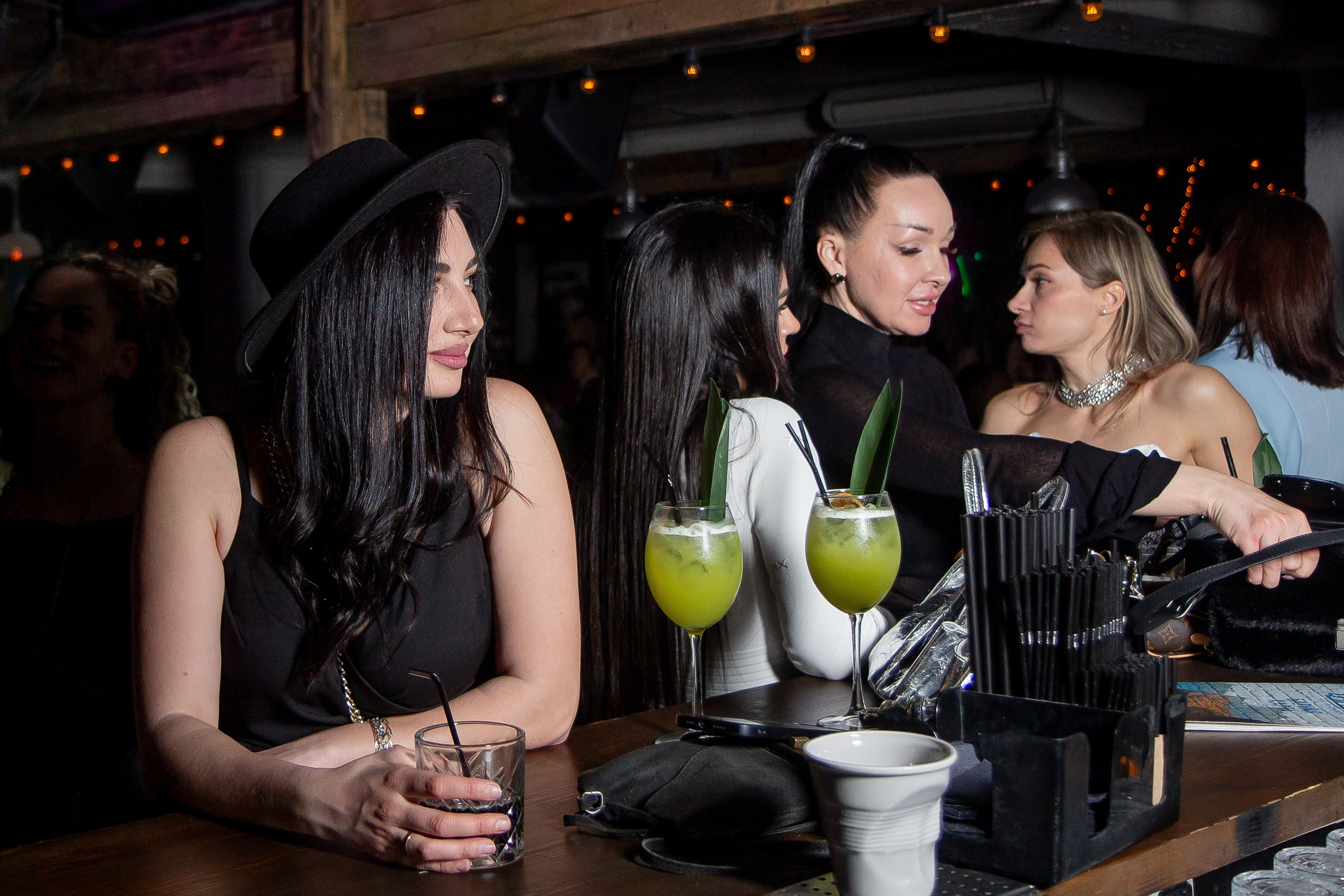 Концерт VA.NO | QUEST PISTOLS SHOW. Репортажный фотограф в Ялте Алексей Семёнов