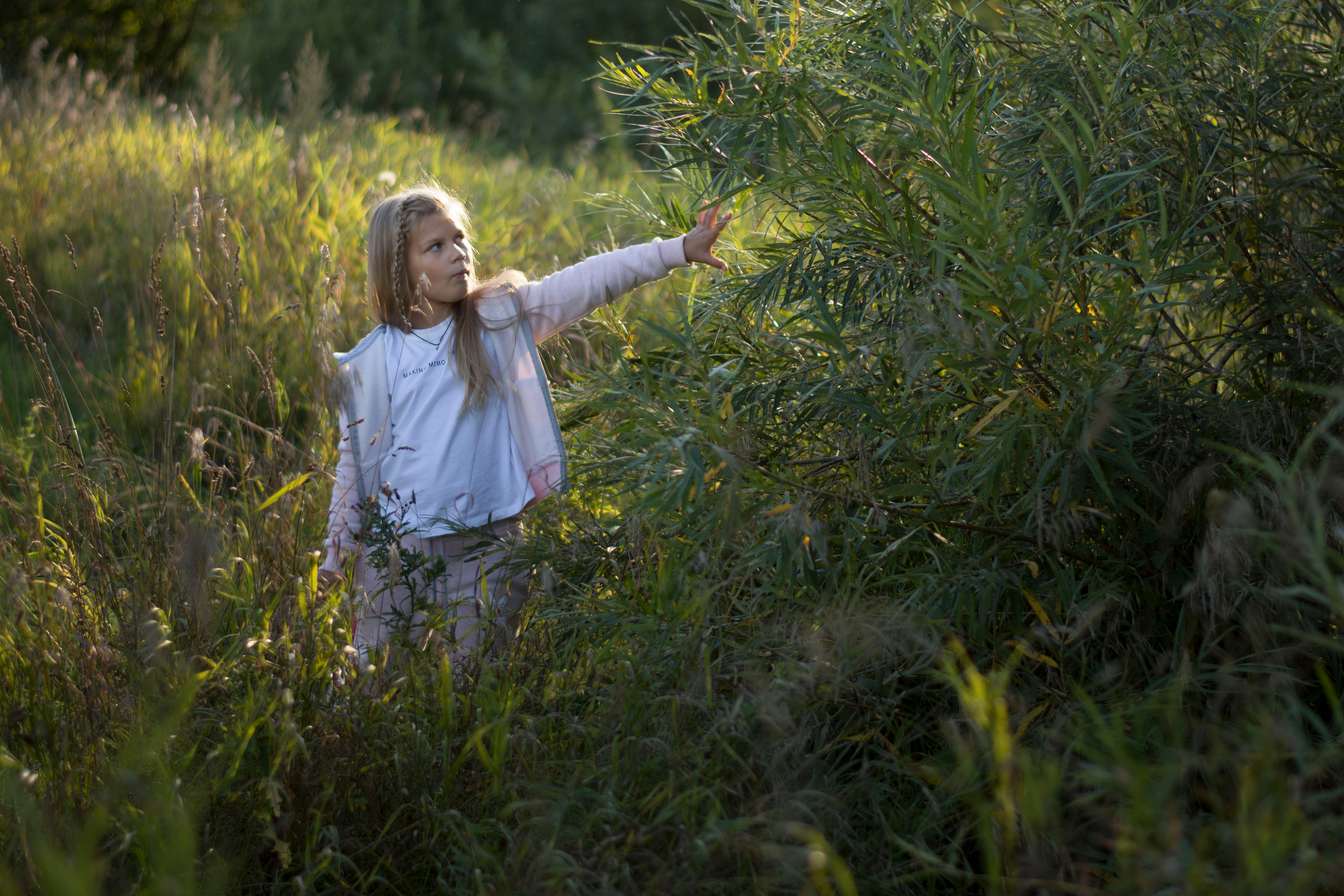 Берег реки. Старые ивы. Детская и семейная фотография. г. Луга, Татьяна Котова