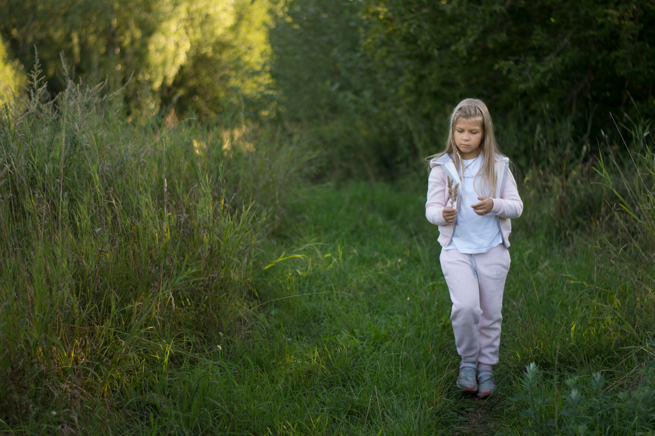 Берег реки. Старые ивы. Детская и семейная фотография. г. Луга, Татьяна Котова