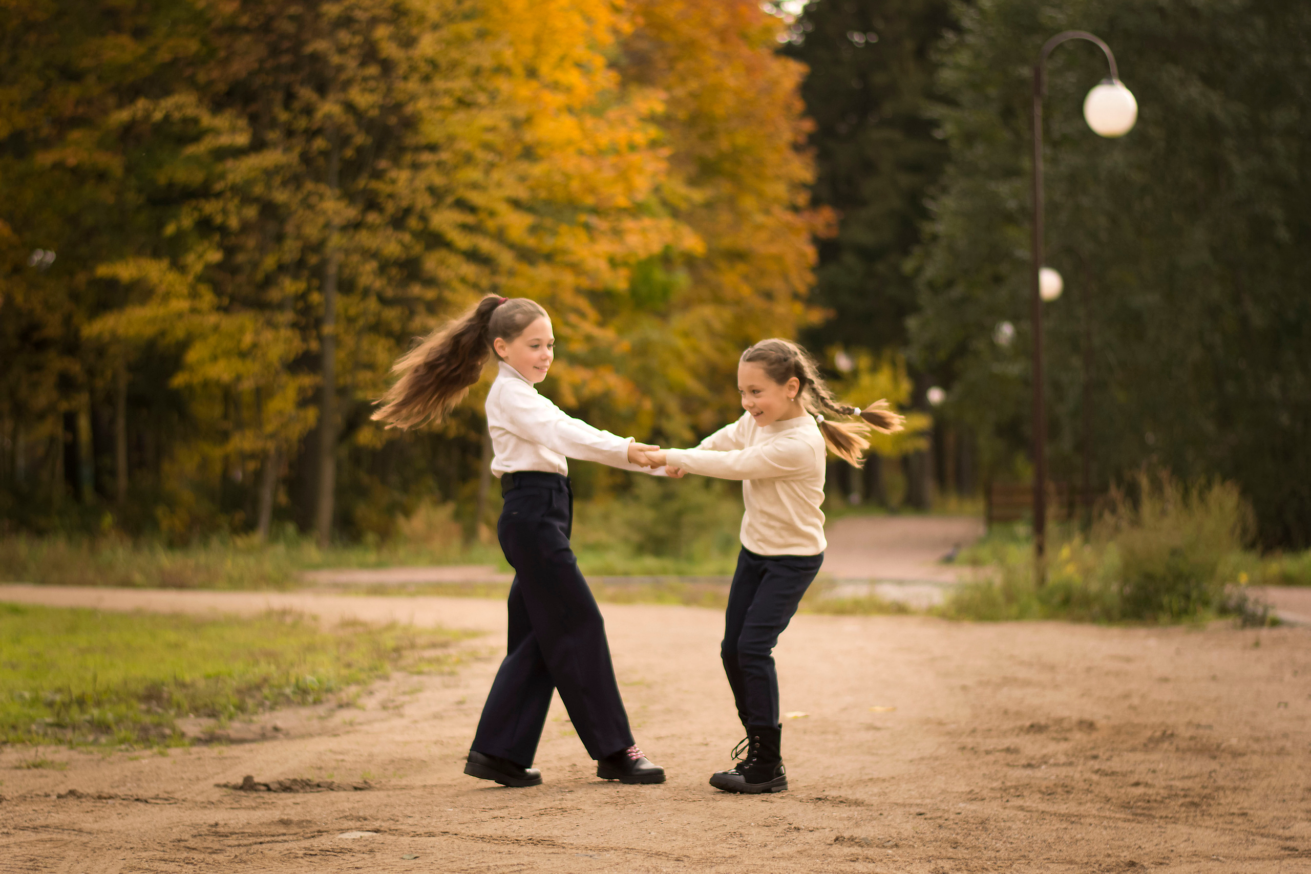 Сентябрь. Сестры. Детская и семейная фотография. г. Луга, Татьяна Котова