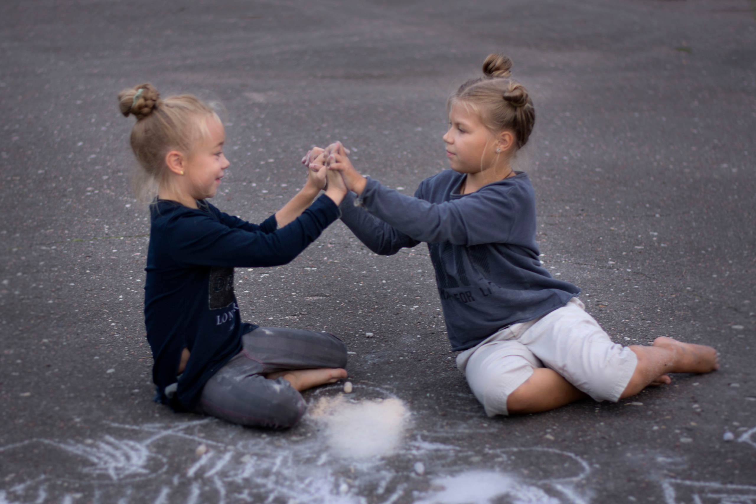 Рисунки на асфальте. Детская и семейная фотография. г. Луга, Татьяна Котова
