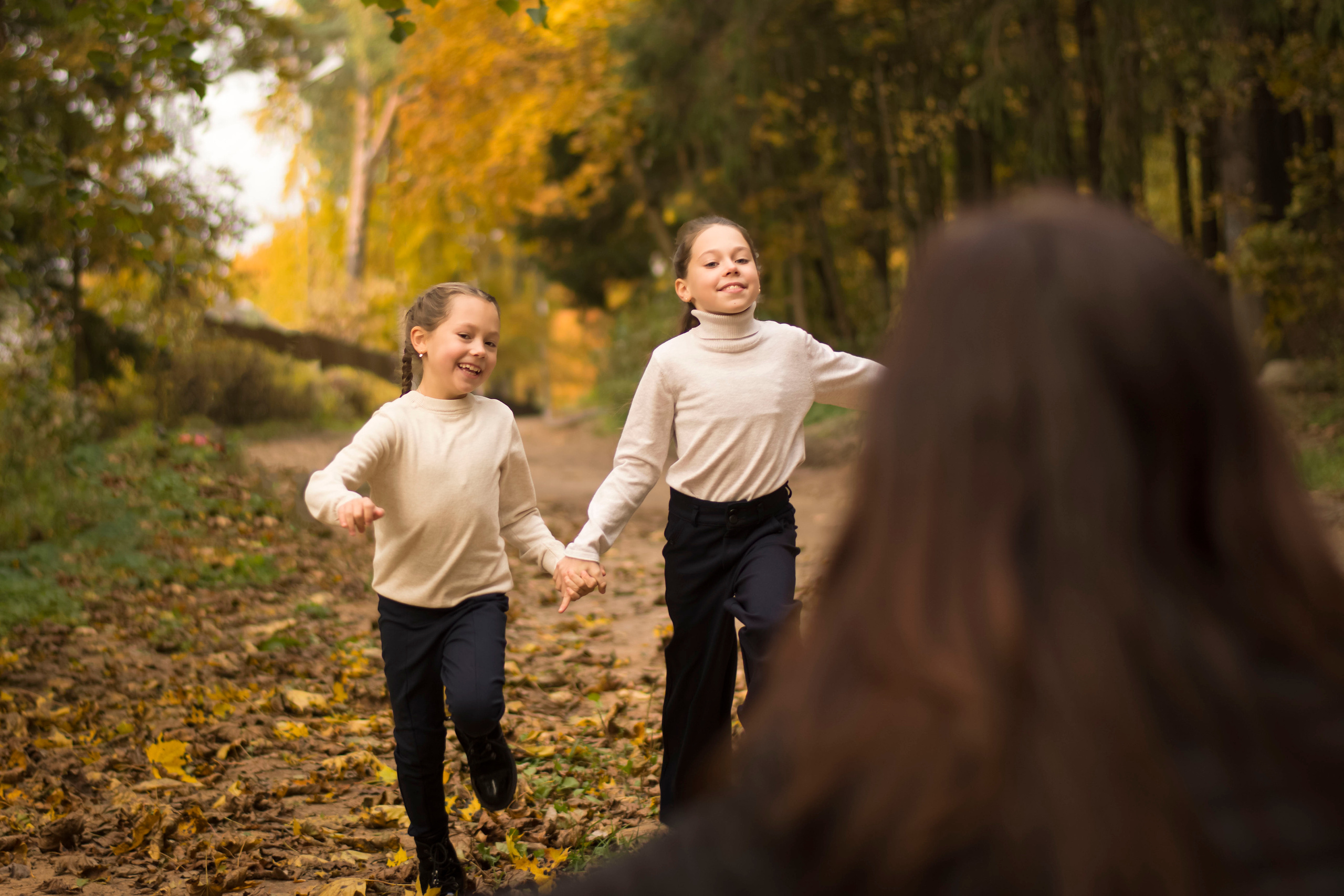 Сентябрь. Сестры. Детская и семейная фотография. г. Луга, Татьяна Котова