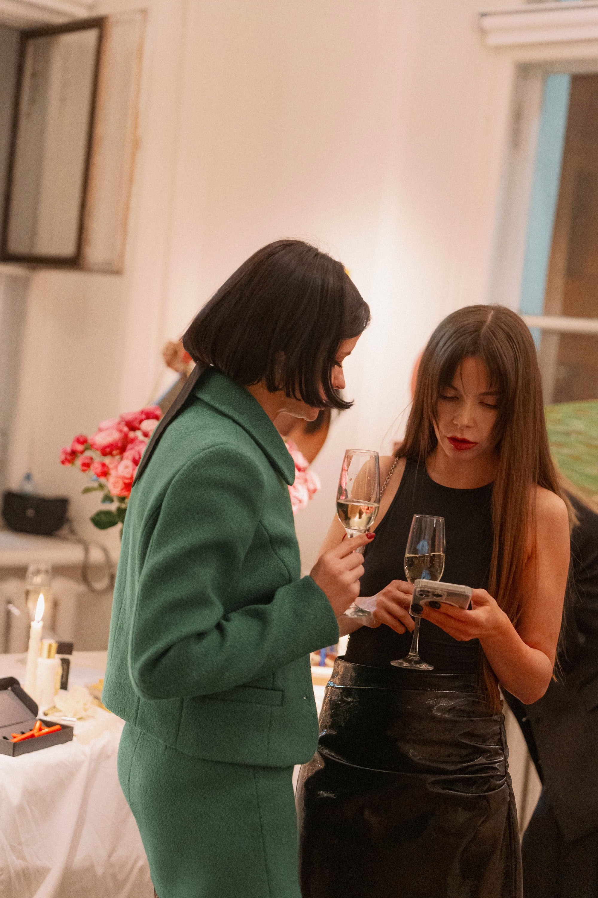 NASTYA CHELSEA Birthday in the gallery EGGZ. Андрей Цветков — репортажный, свадебный и портретный фотограф в Санкт-Петербурге