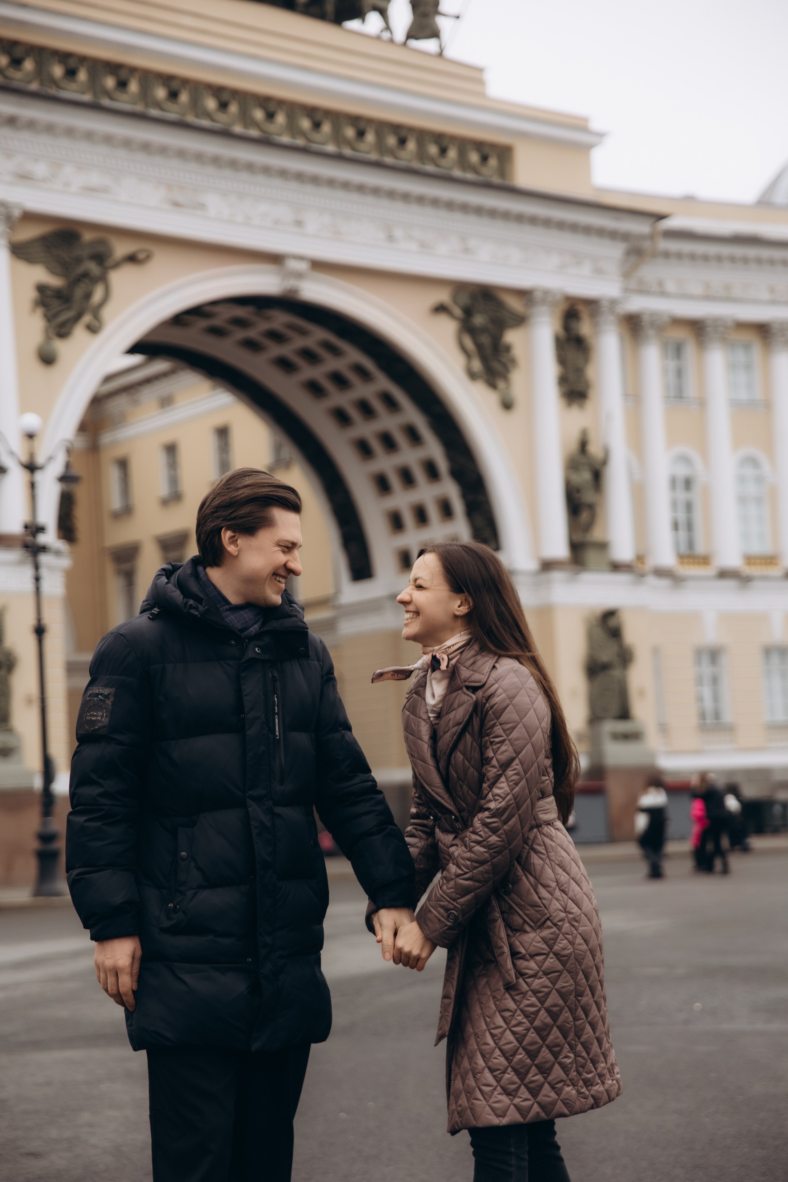Прогулка по дворцовой площади, Зимний дворец, Миллионная. Фотограф в Санкт-Петербурге Разиля Идиятуллина