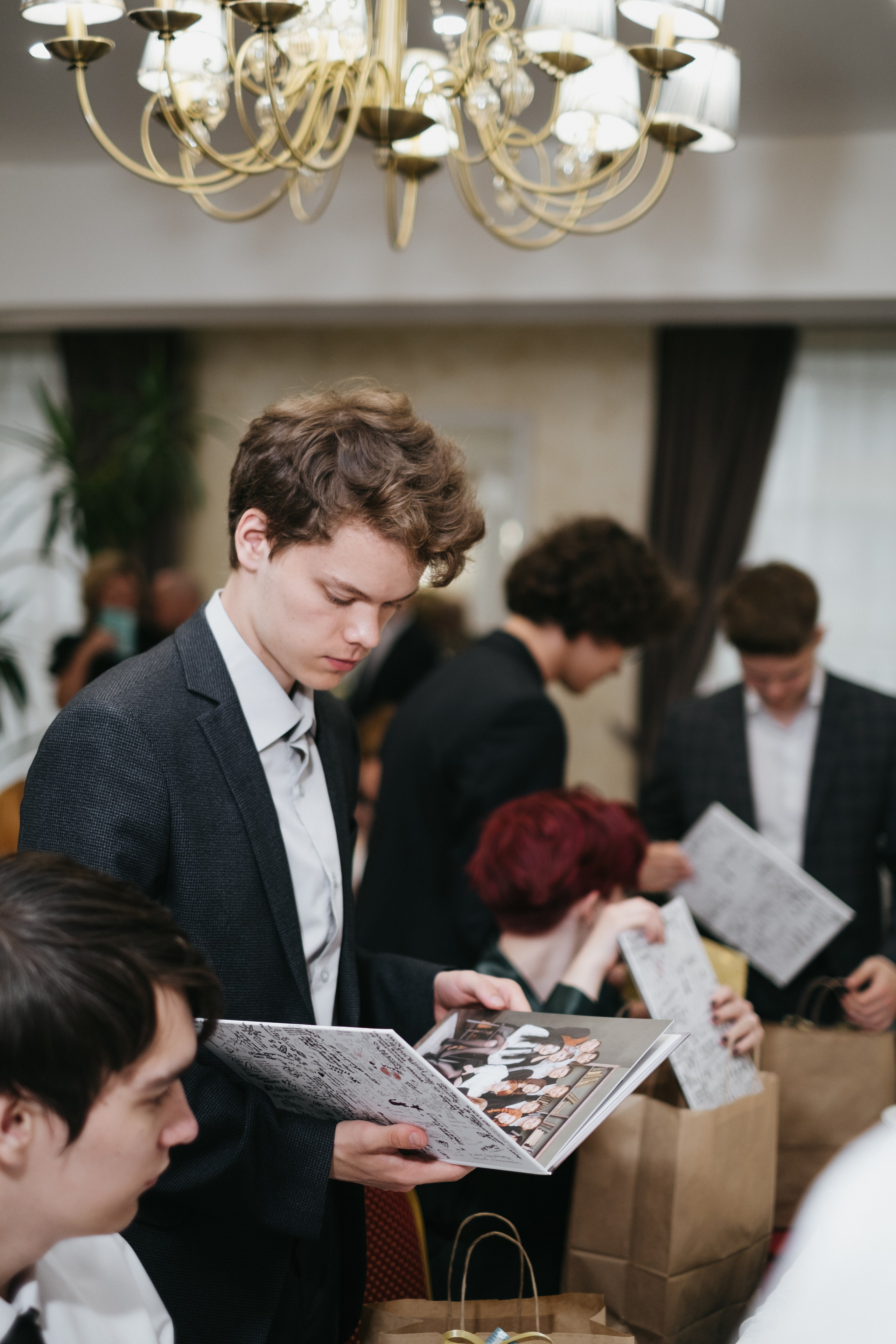 Выпускной 11 класс школы № 30. Свадебный и репортажной фотограф Денис Ожигин в Краснодаре и Краснодарском крае