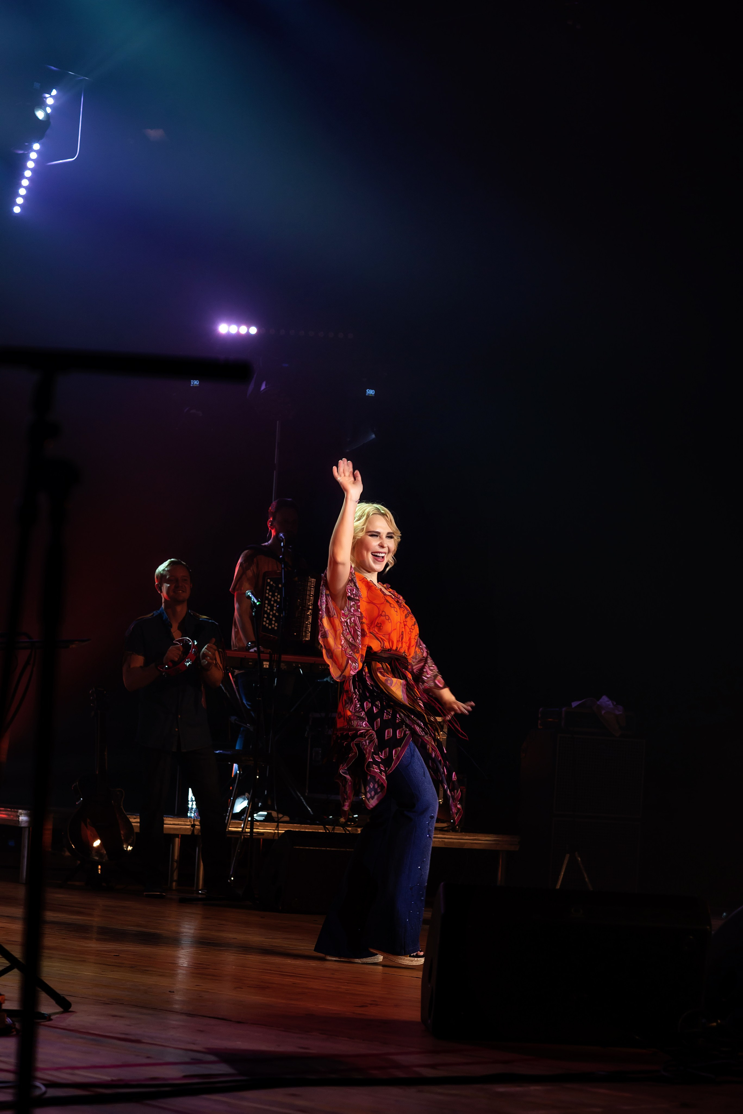 Концерт Пелагеи. Школьный, фэшн фотограф в Тюмени и в России Ирина Королева