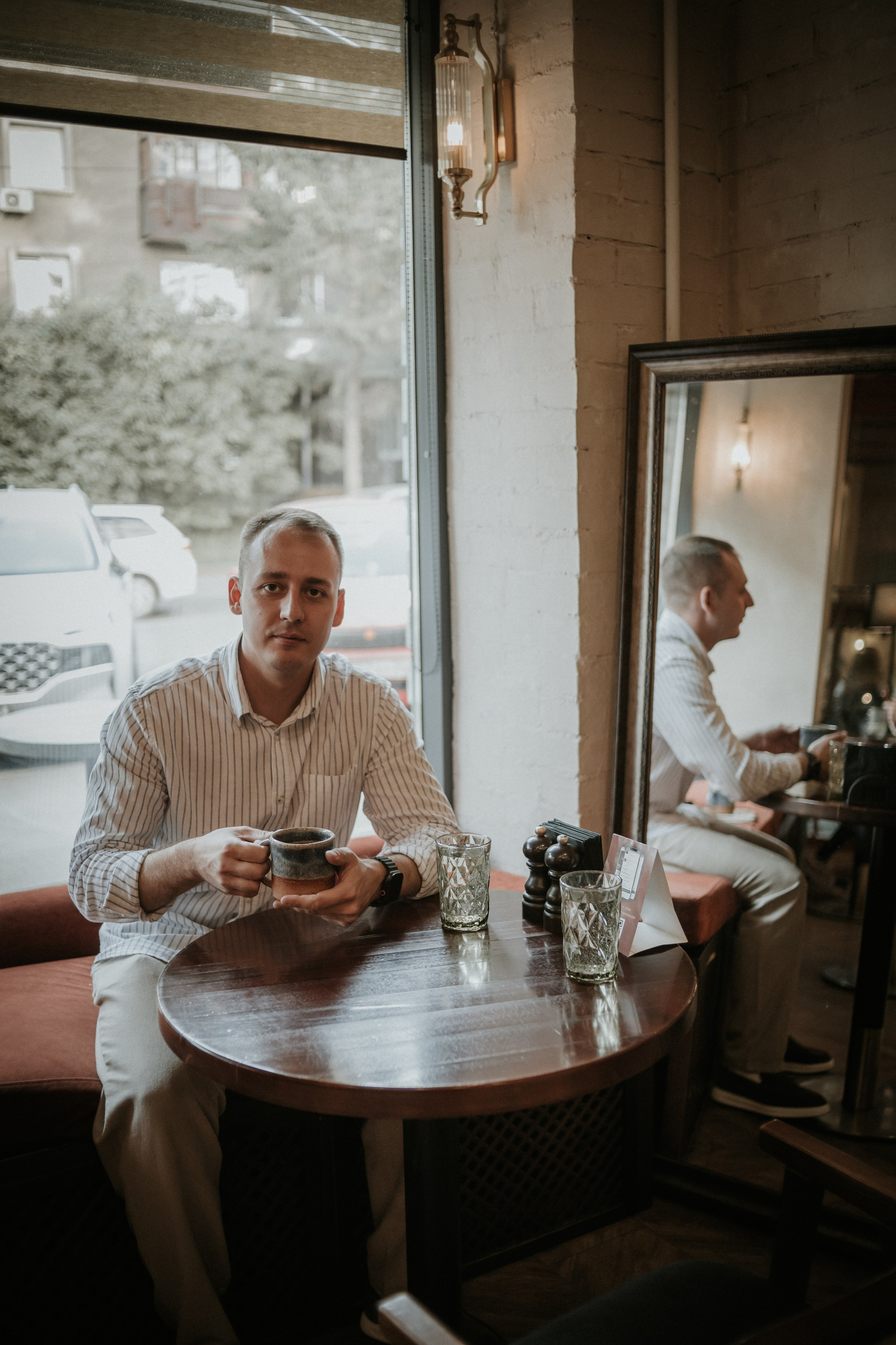 Михаил. Прогулка и кофе. Фотограф Регина Крикунова г. Красноярск