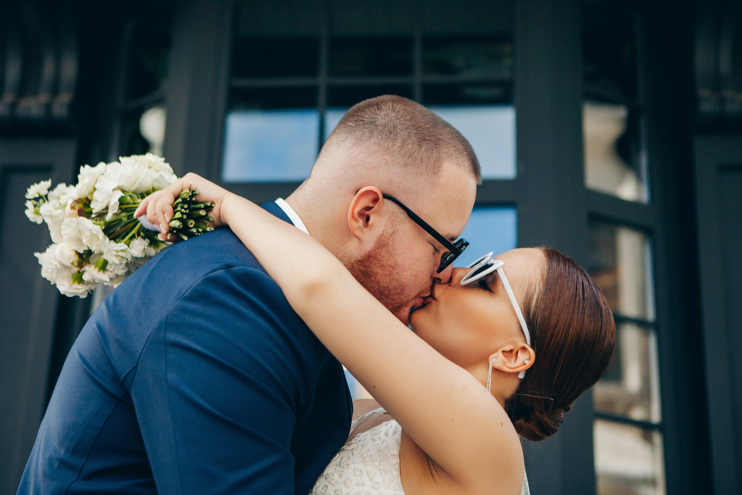 Свадебная фотосессия в отеле hartwell hotel и на патриарших прудах. Фотограф Ольга Ефремова