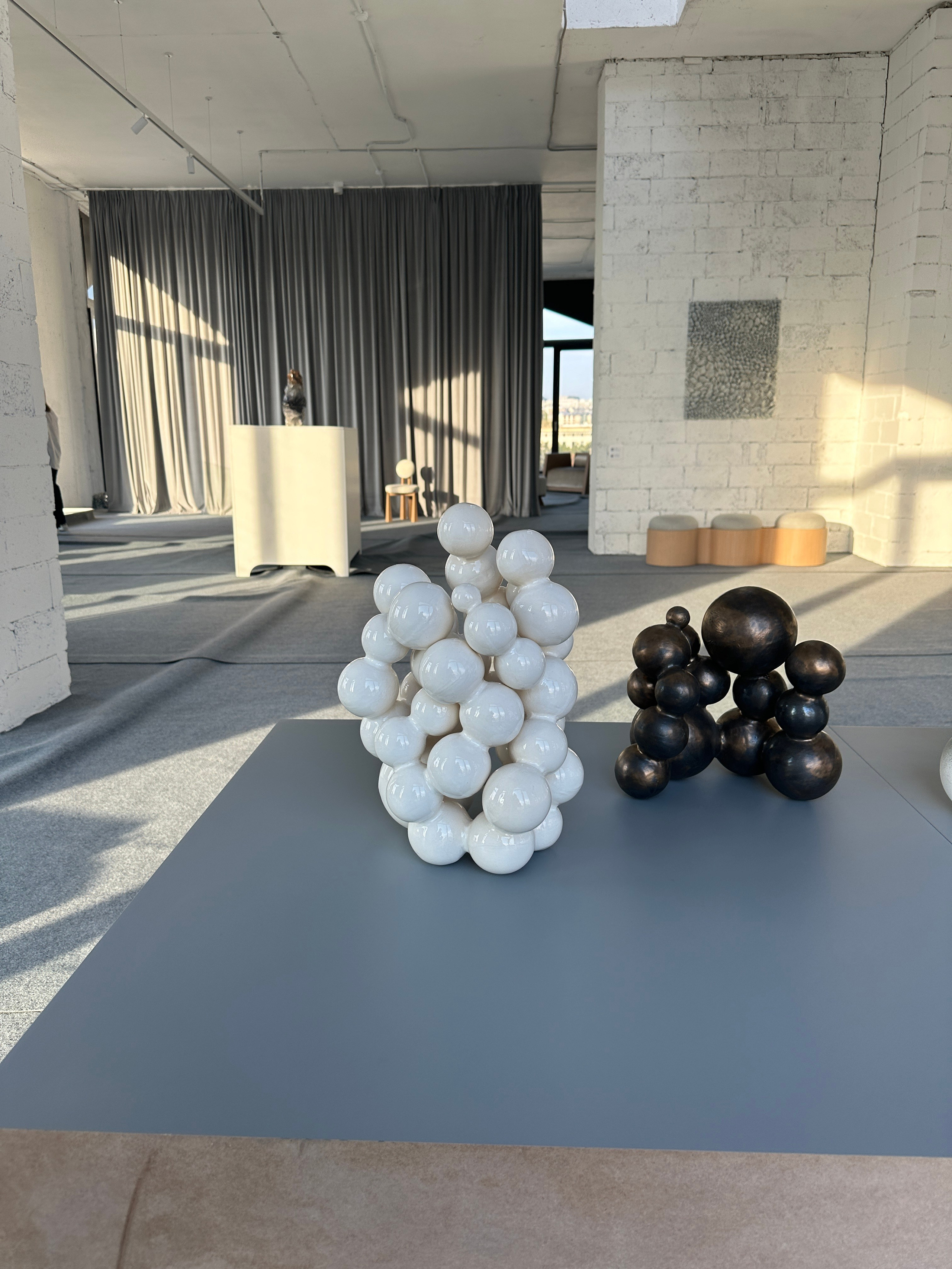 Modenature COLLECTIBLE DESIGN / Balchug Residence. Елена Алексенко, художник-керамист. @iguana-ae керамка