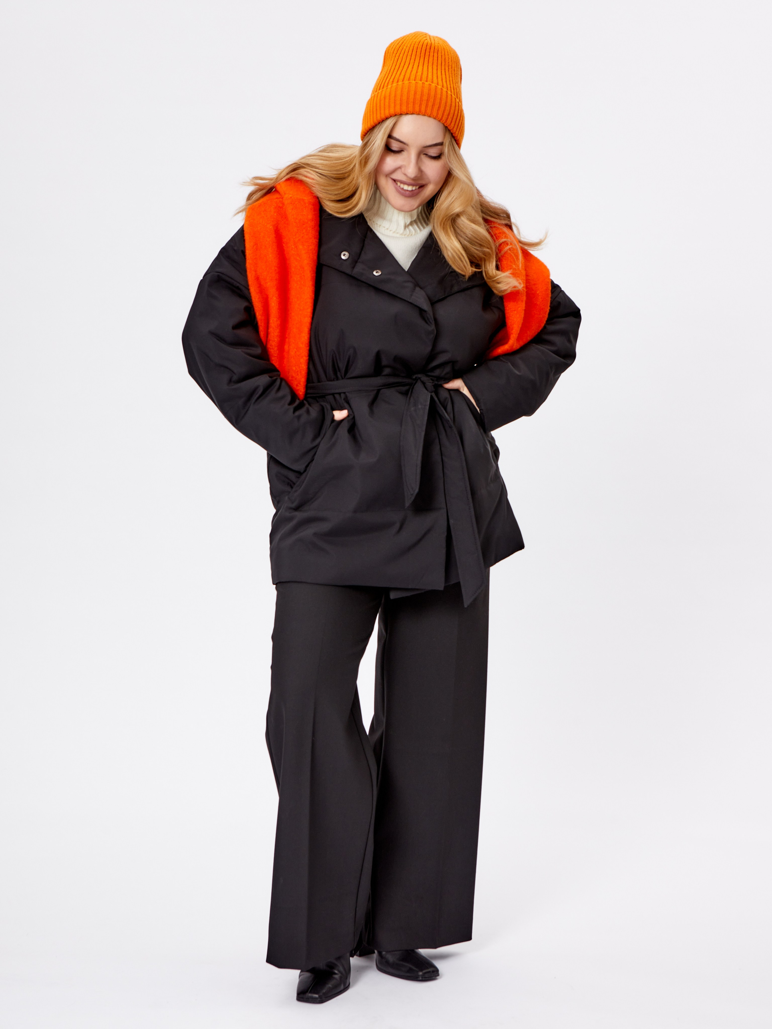 Одежда. Curvy Daria модель плюс сайз