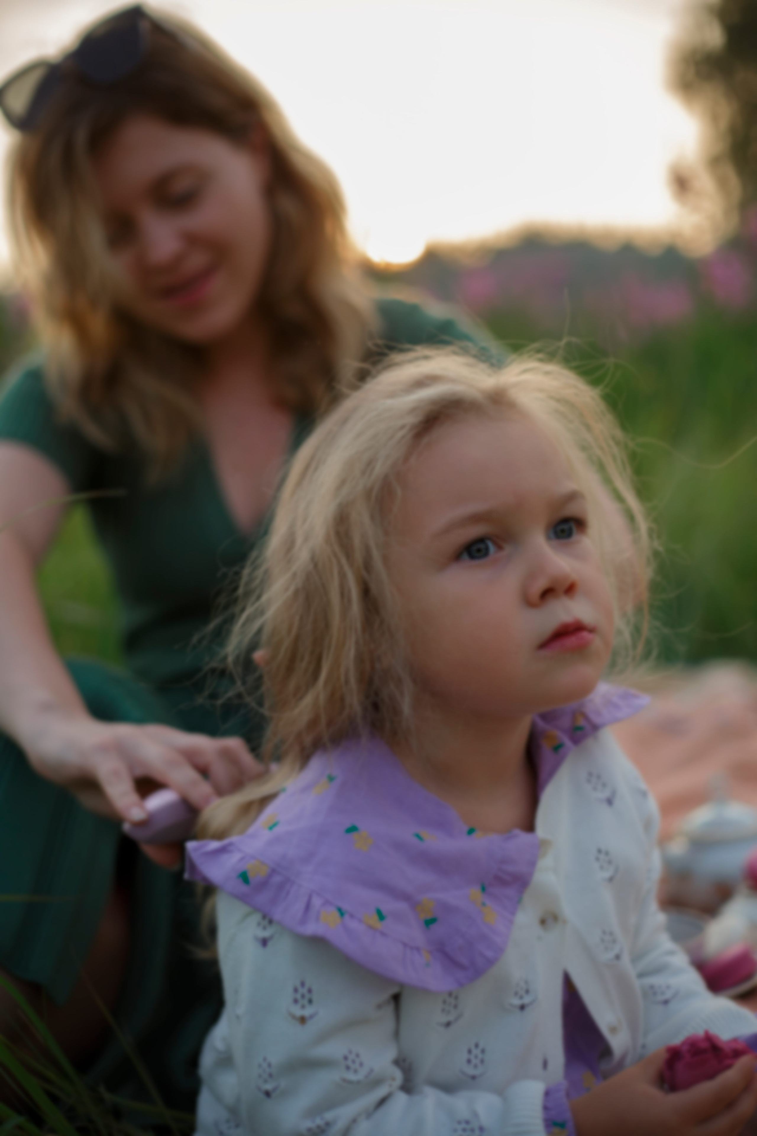 Семейная фотосъемка в поле летом 2023. Марина Рерих — портретный фотограф в Екатеринбурге