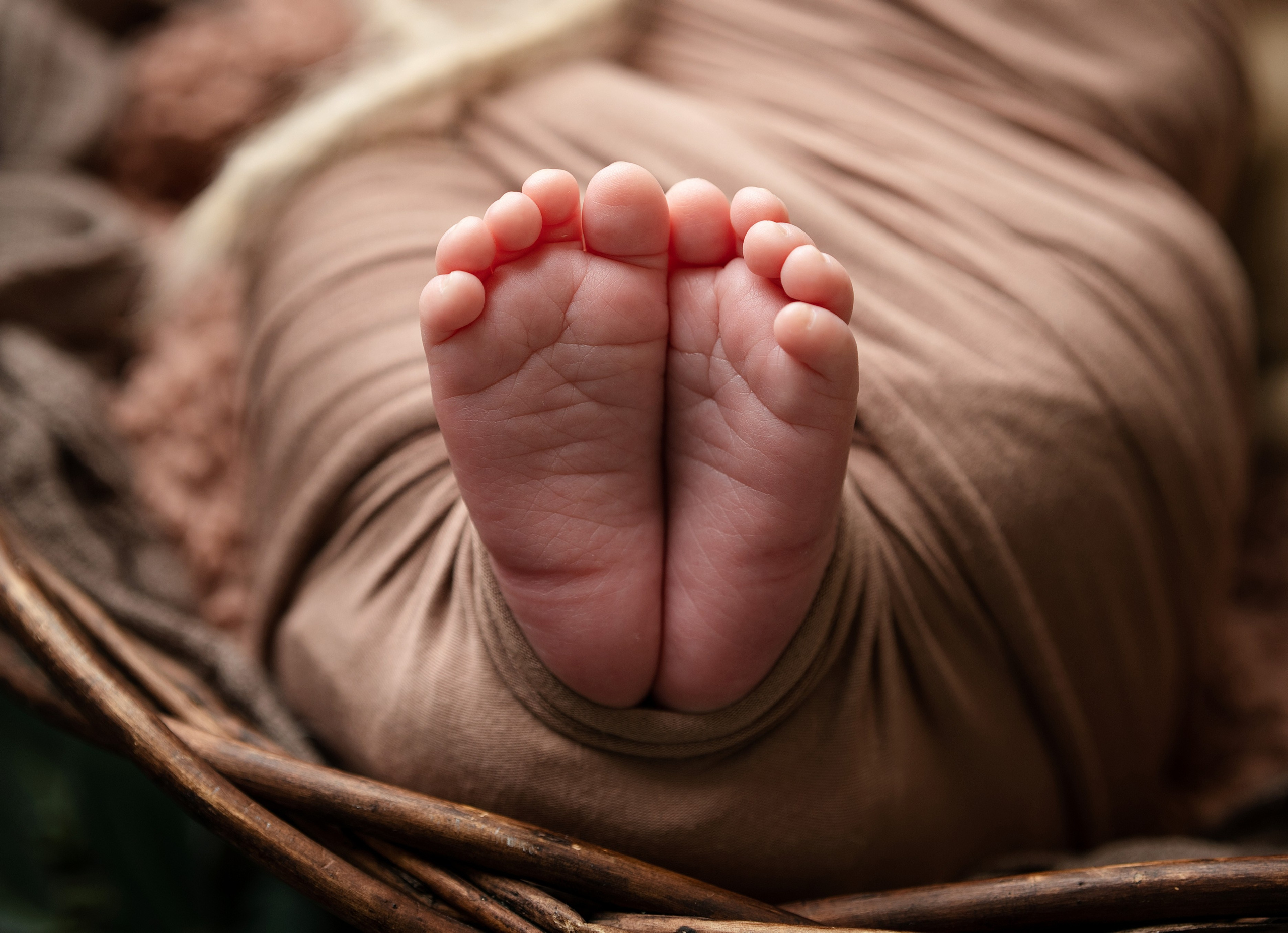 Фотограф новорожденных в Нижнем Новгороде - профессиональная фотосессия для новорожденных, уютные и милые снимки малышей, создание уникальных образов и воспоминаний для родителей. Специалист по детской фотографии предлагает услуги по съемке новорожденных в комфортной обстановке, обеспечивая безопасность и тепло для вашего малыша.