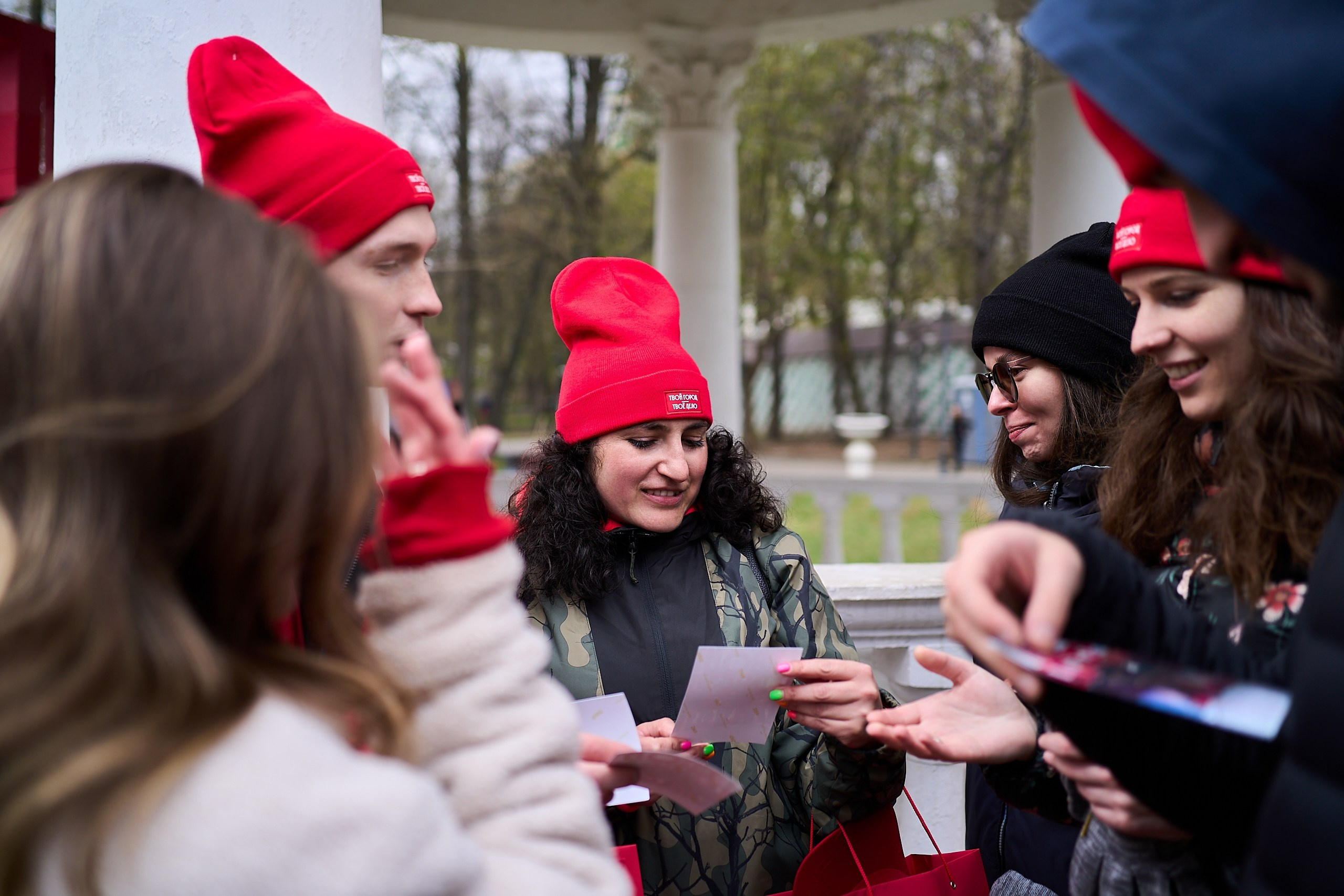Субботник у Управления делами Мэра и Правительства Москвы. Фотограф и Видеограф в Москве. Олег Корушев