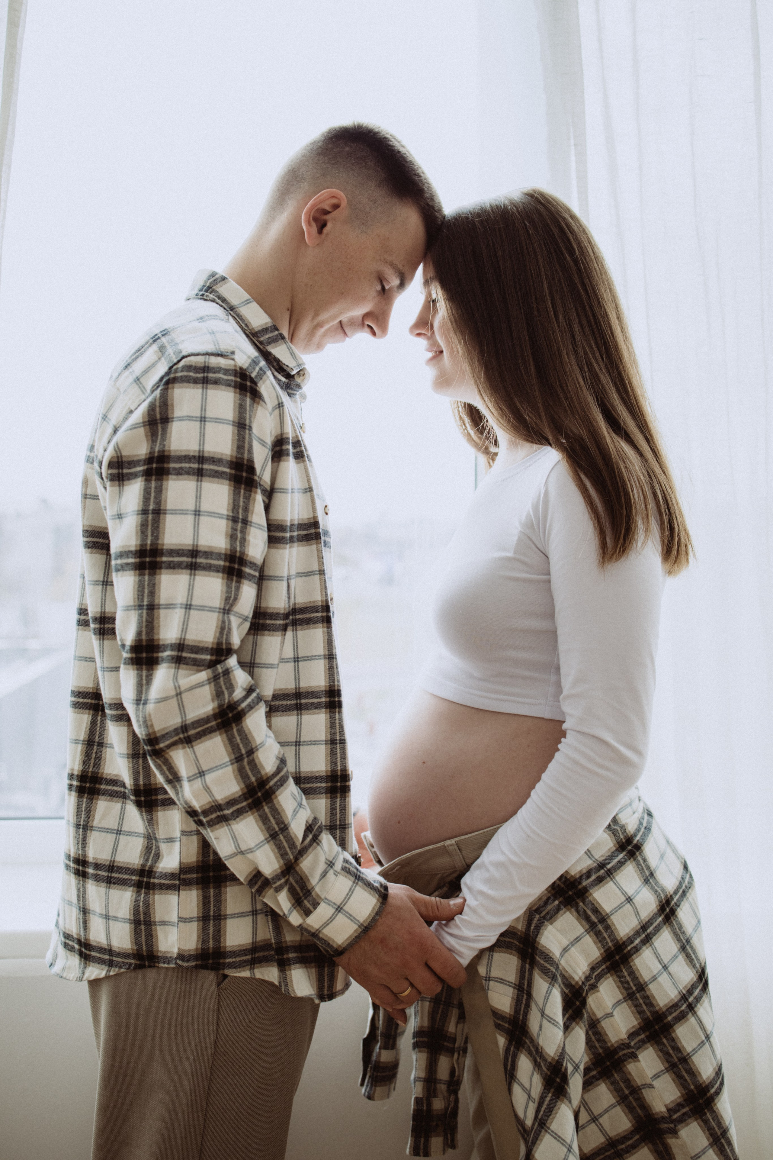 Фотосъемка беременности в студии. Семейный фотограф в Минске — Алина Тиханович