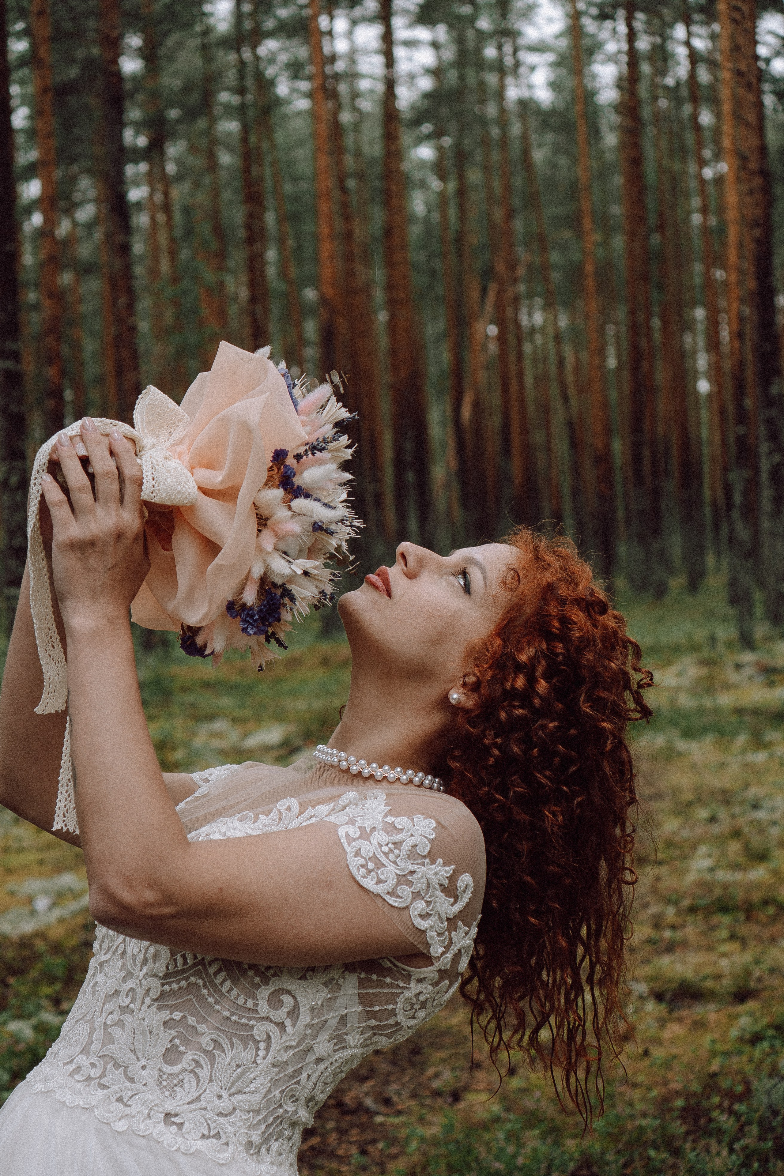 СВАДЕБНАЯ ФОТОСЕССИИЯ ПАРЫ В ГОРОДЕ ПРИОЗЕРСК В СОСНОВОМ ЛЕСУ И С ПИКАПОМ. Профессиональный фотограф, Санкт-Петербург — Виктория Богомолова
