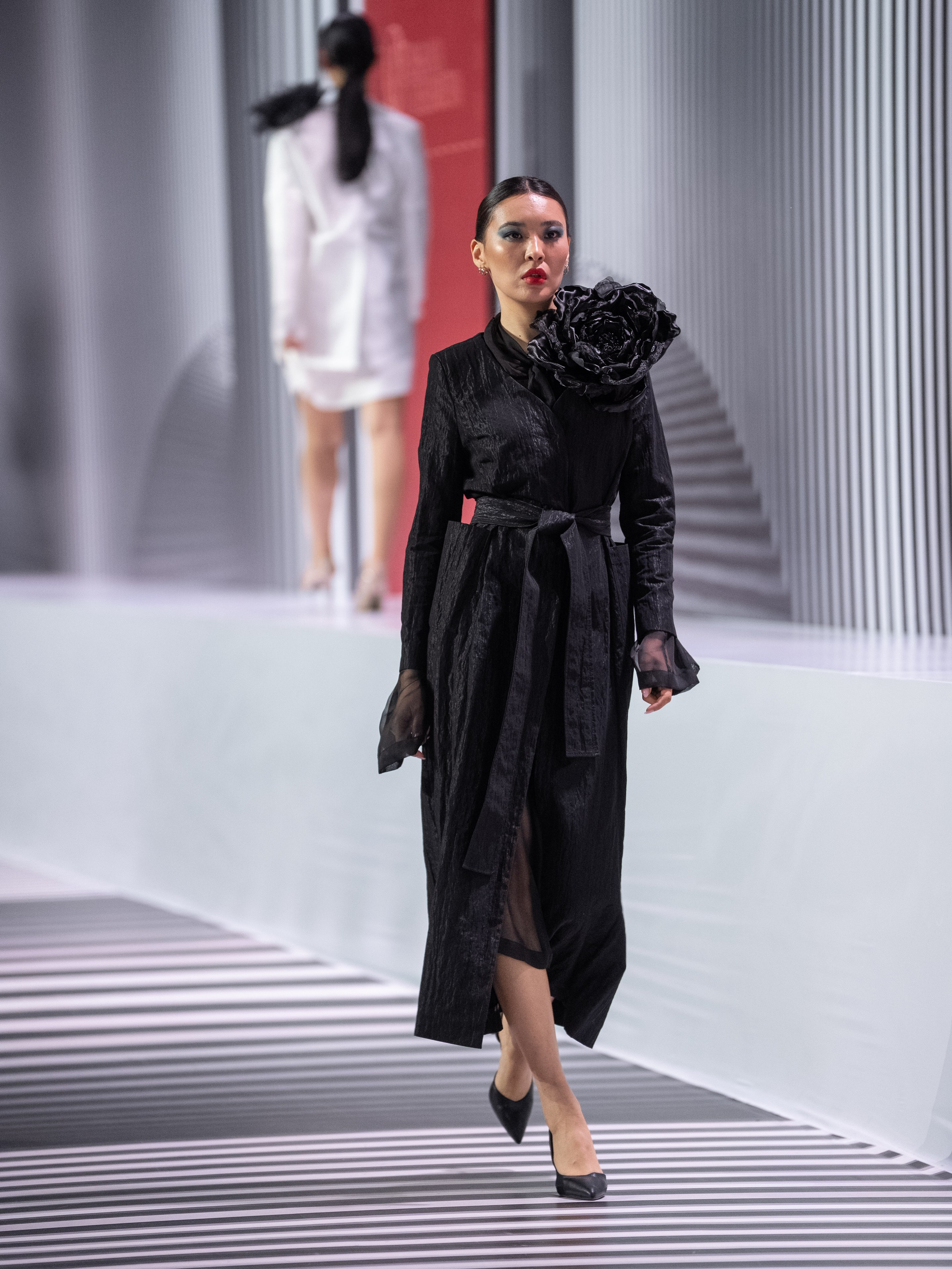 OKSANA UTELBAEVA. Сайт Алматинского НЮ АРТ, будуар и фэшн фотографа Дениса Карпенко