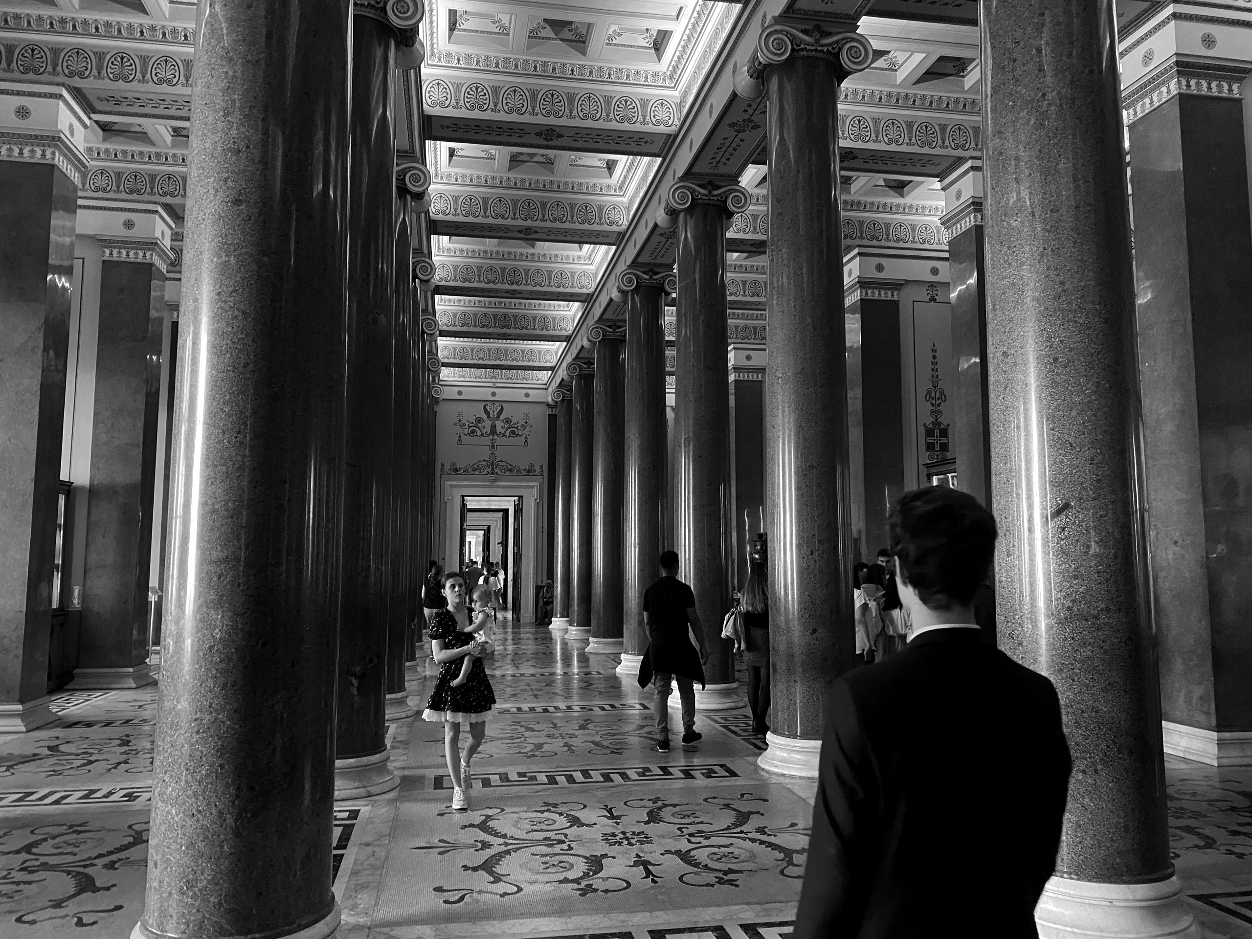 Эрмитаж на айфон. Портретный фотограф DanilNabody