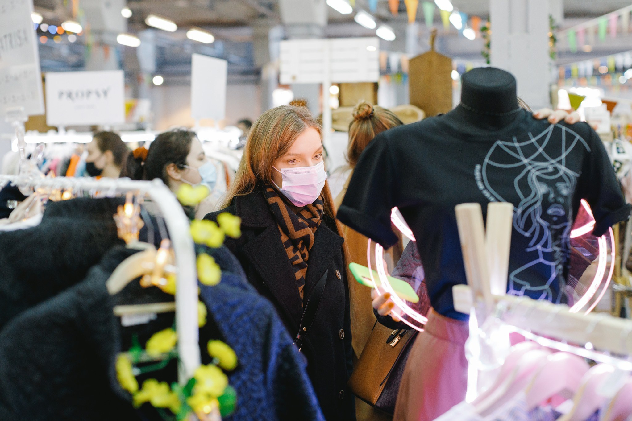 10–11 апреля 2021 на Трёхгорной мануфактуре / фото Иван Гущин. Фотоотчеты «Ламбада-маркета»