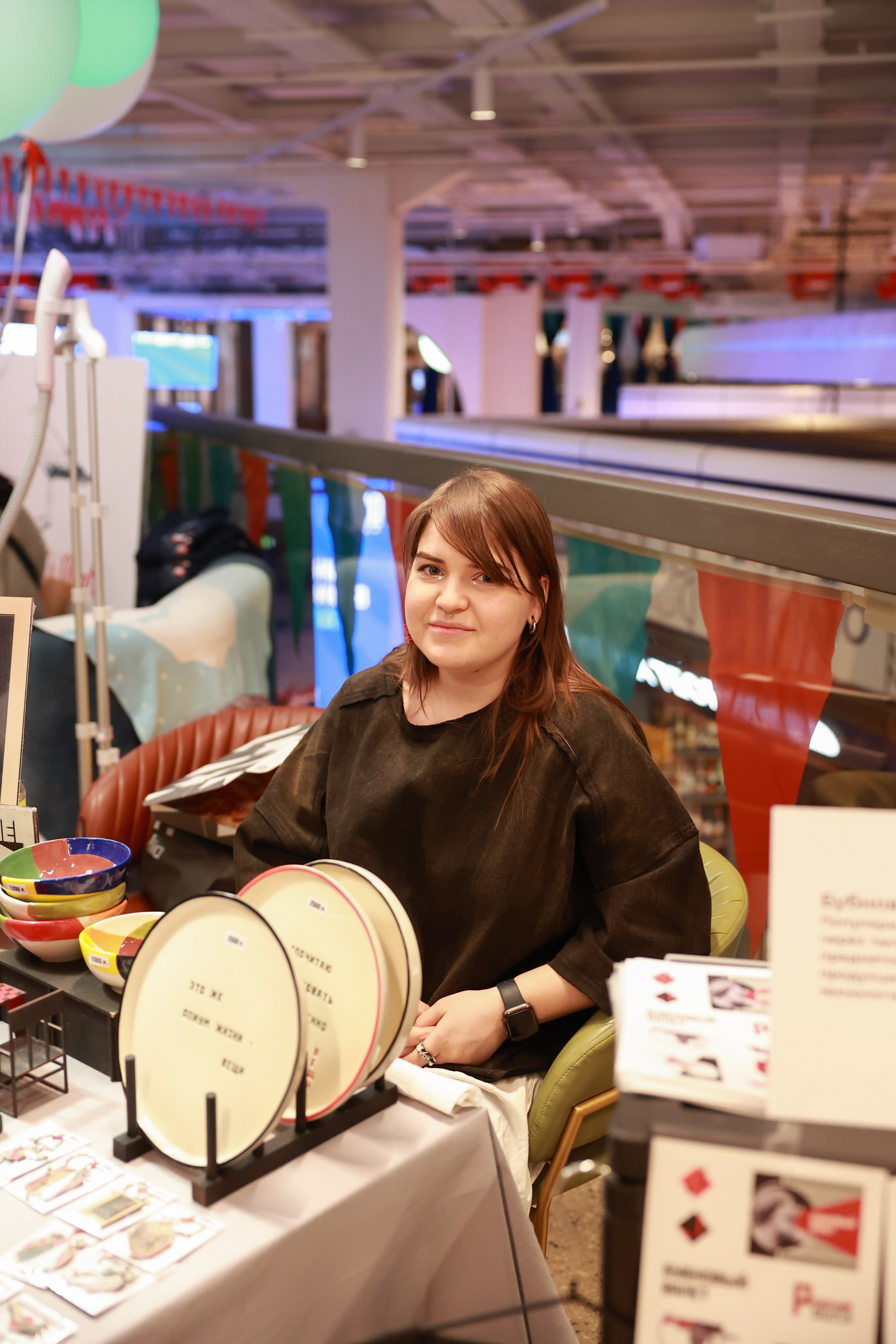 2–3 марта 2024 в пространстве «Три вокзала. Депо» / День 2 / фото Саша Жукова. Фотоотчеты «Ламбада-маркета»