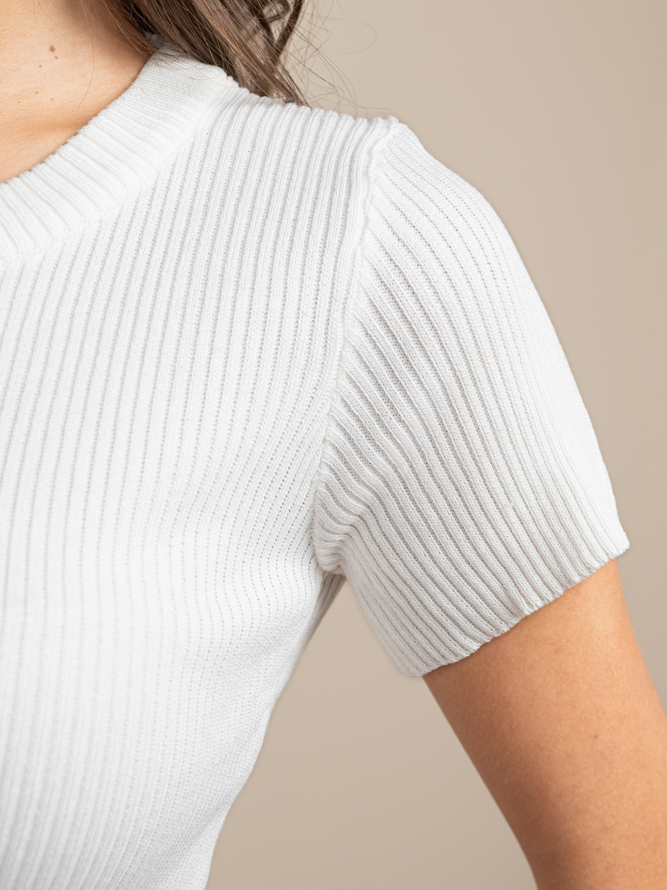 Футболки. Предметный фотограф, фото для маркетплейсов Пятигорск, КМВ