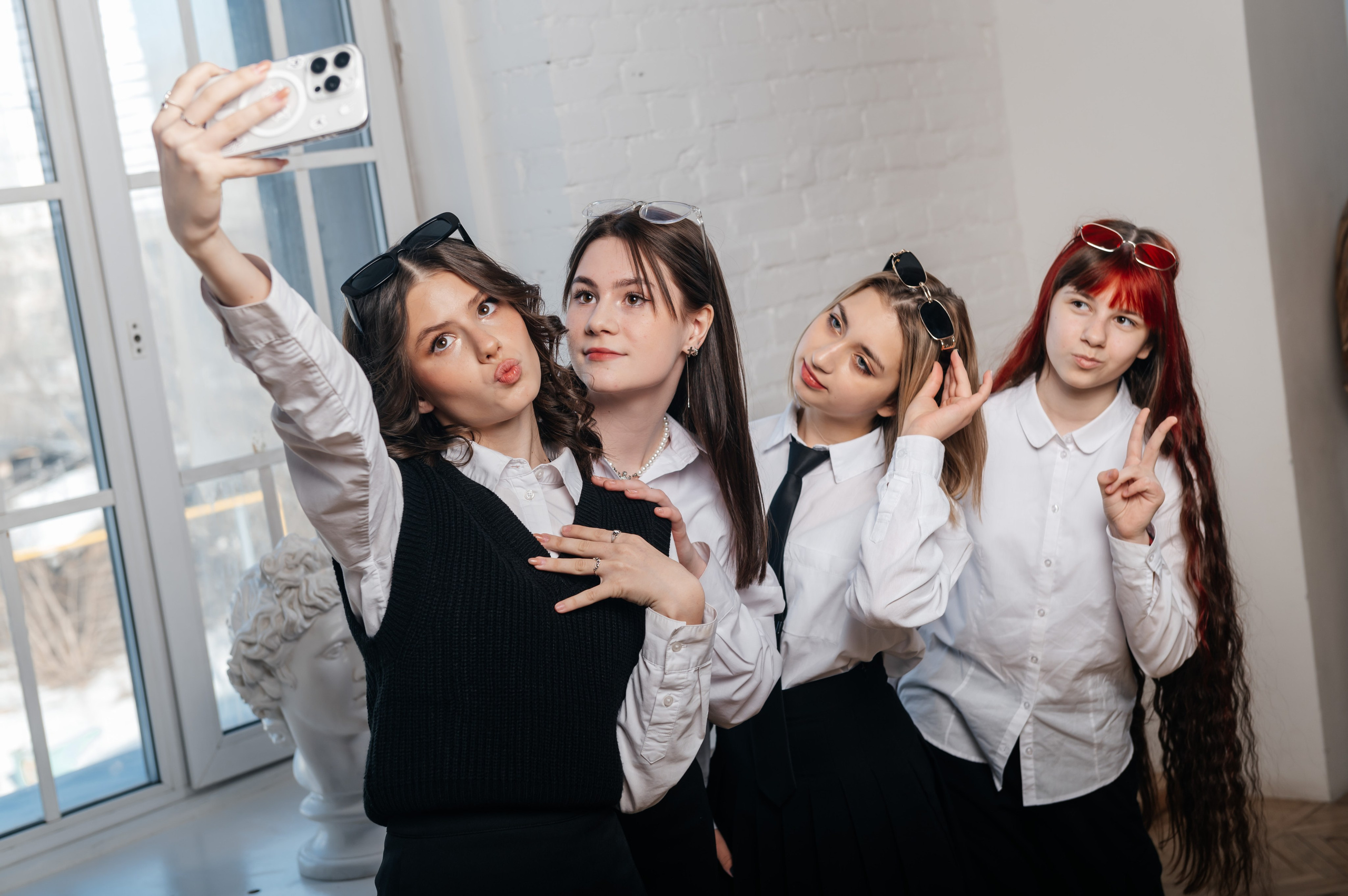 Старшие классы. Современные выпускные альбомы в Новосибирске