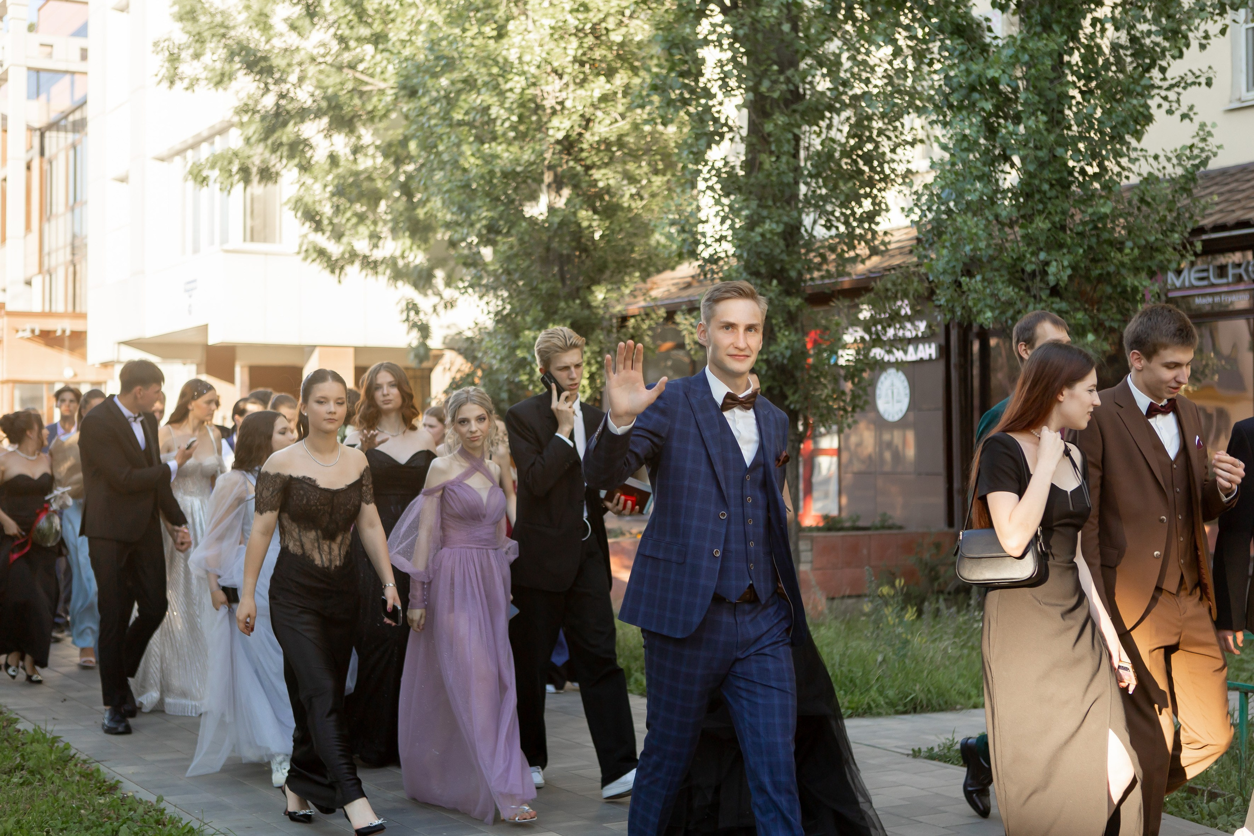 Выпускной Гимназия 12 2024 г. Свадебный и портретный Фотограф в Липецке Дмитрий Котюков