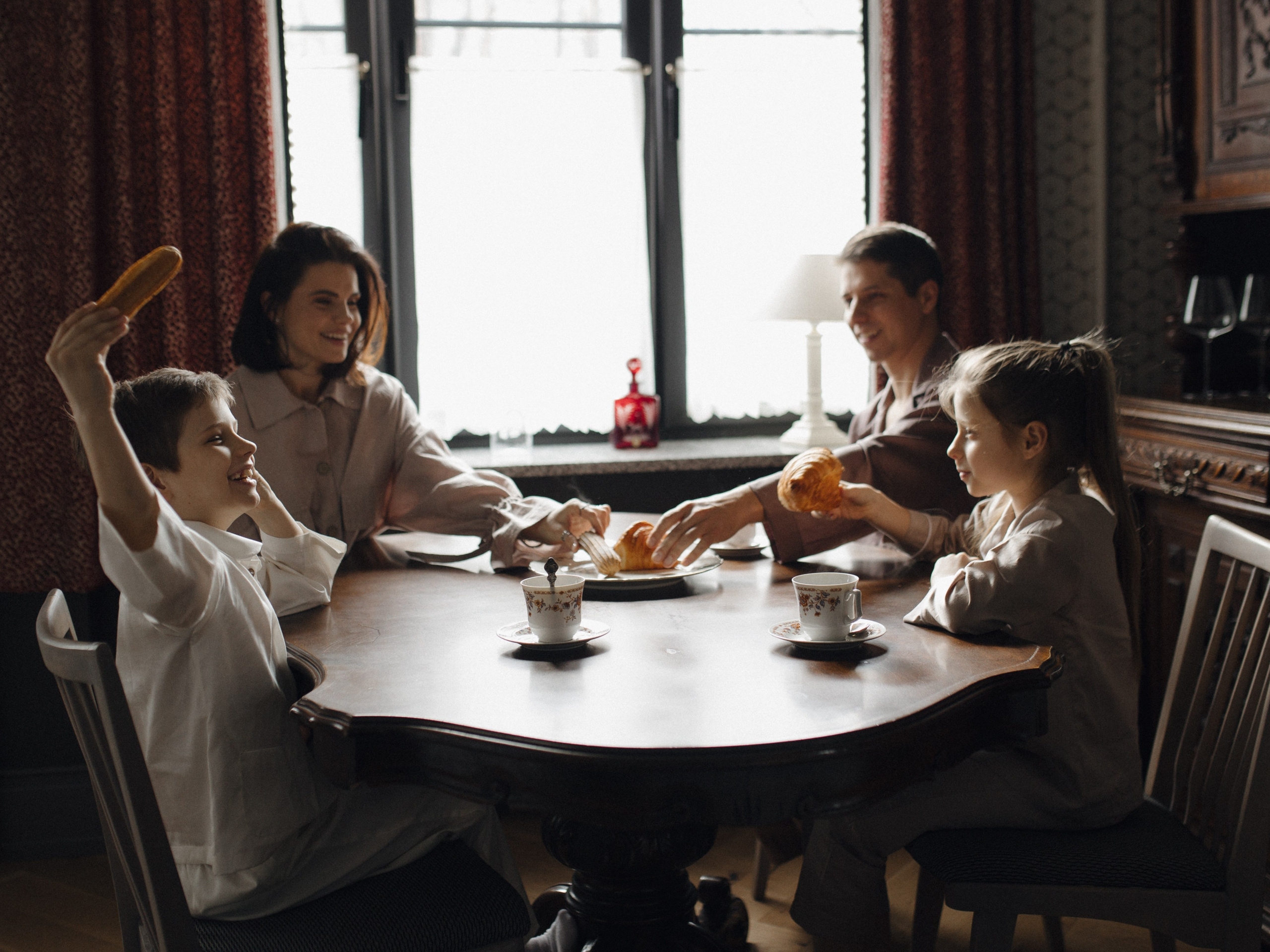 «Борьба за последний эклер». Свадебный и семейный фотограф в Калининграде Ольга Мешечкова
