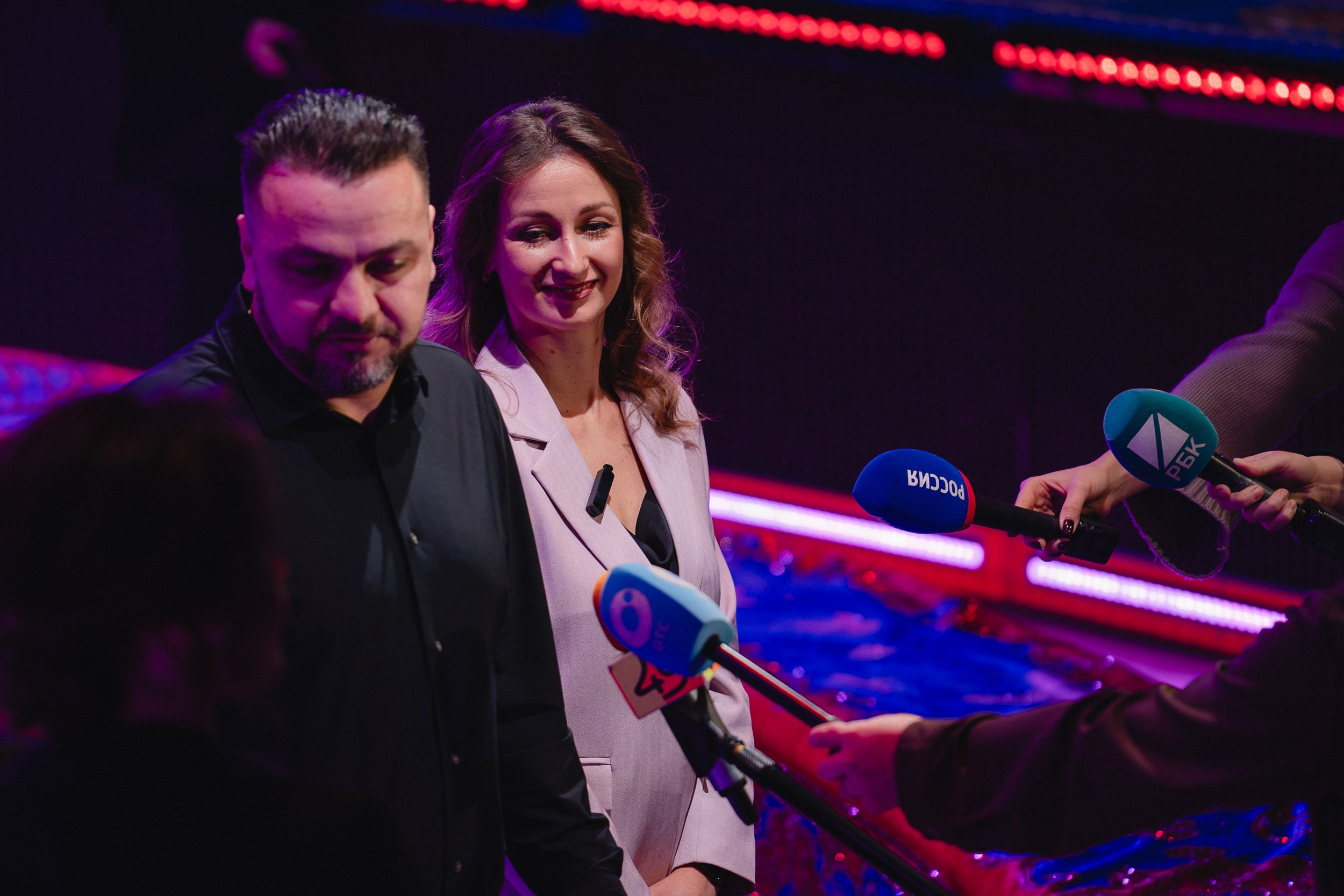 5 Континентов — Пресс-показ в Новосибирском Цирке. Воробьева Ксения — Спортивный и танцевальный фотограф Новосибирск