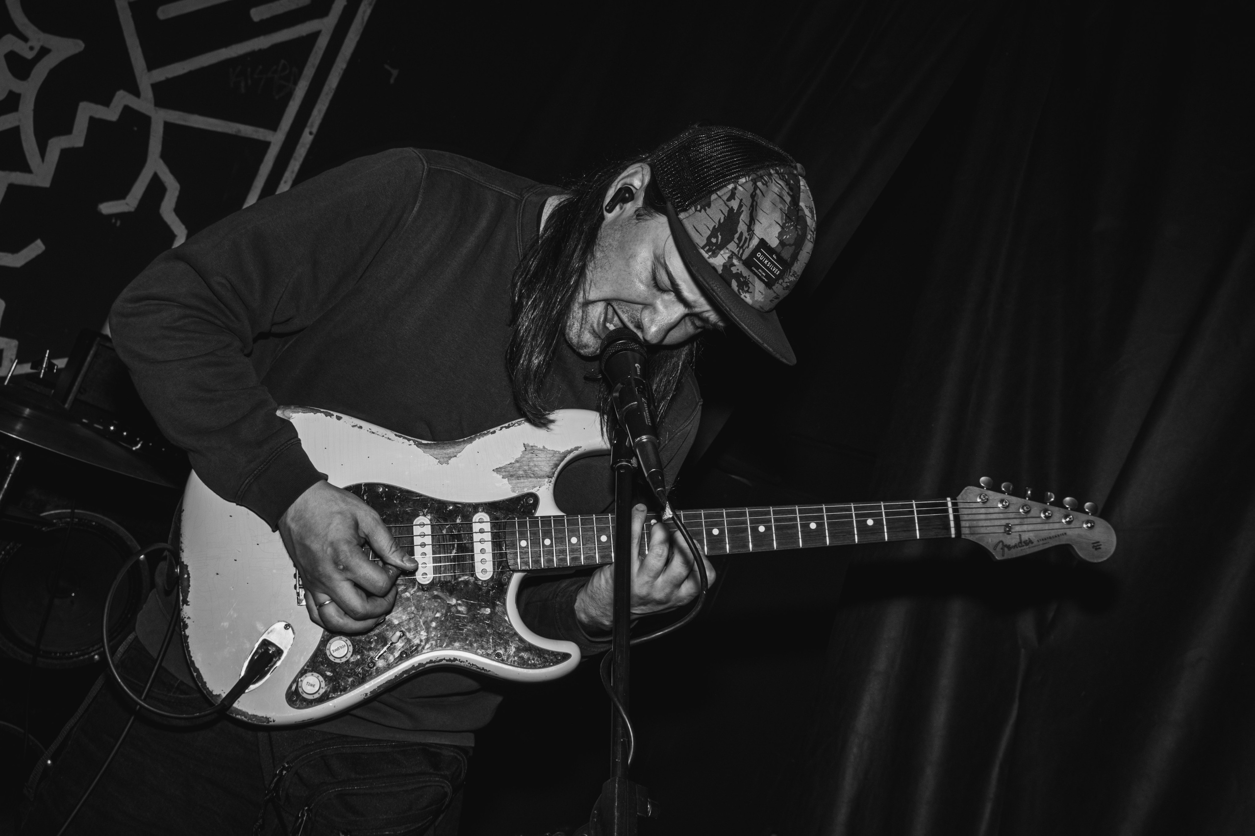 Ютани & о т м е ж & Вещи в картонной коробке 08.08.2025. Репортажный фотограф в Москве Legiodot