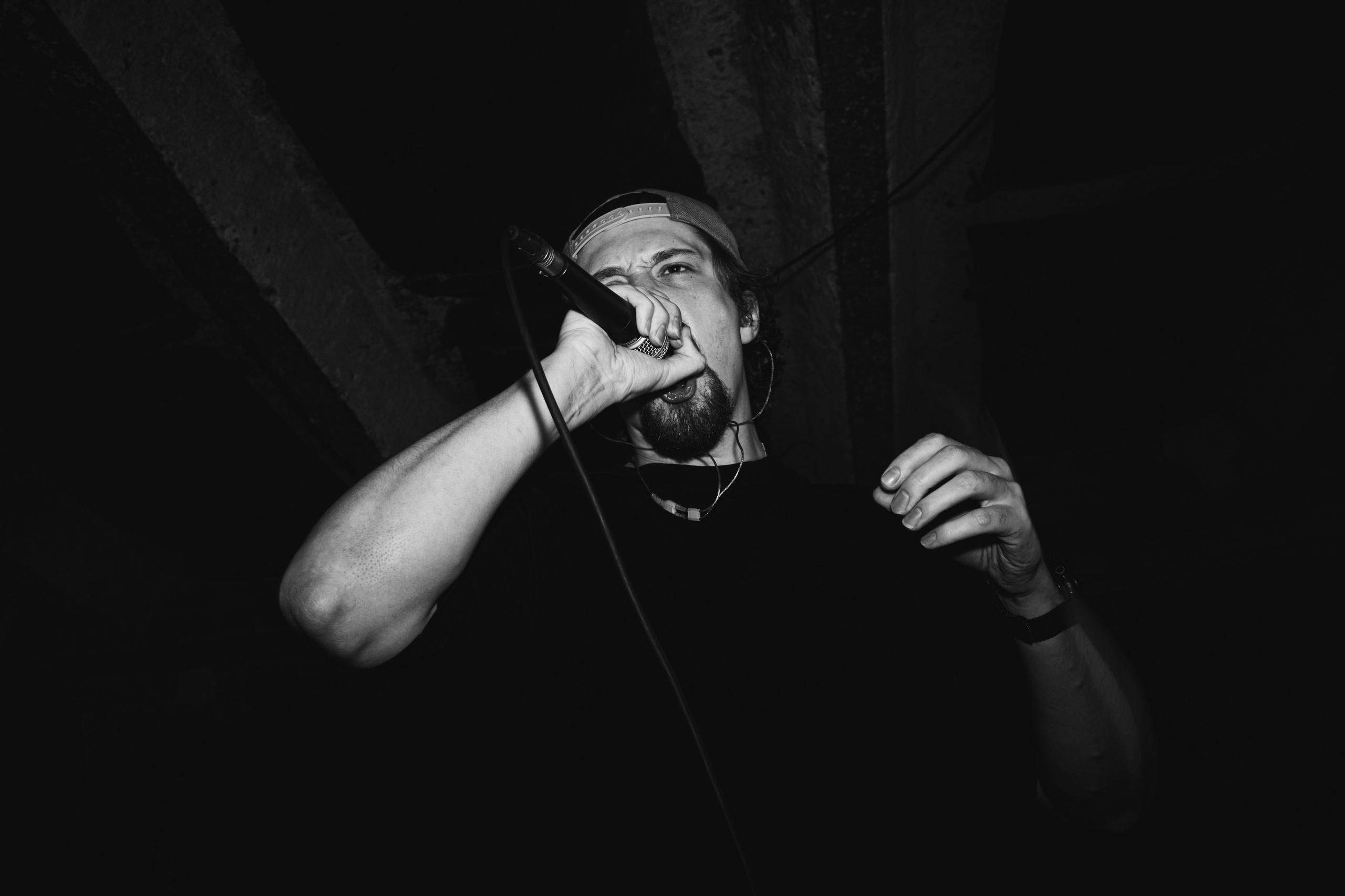 Laugar & Шумы Штормовых Широт & Пожары На Дальнем Севере 11.10.2025. Репортажный фотограф в Москве Legiodot