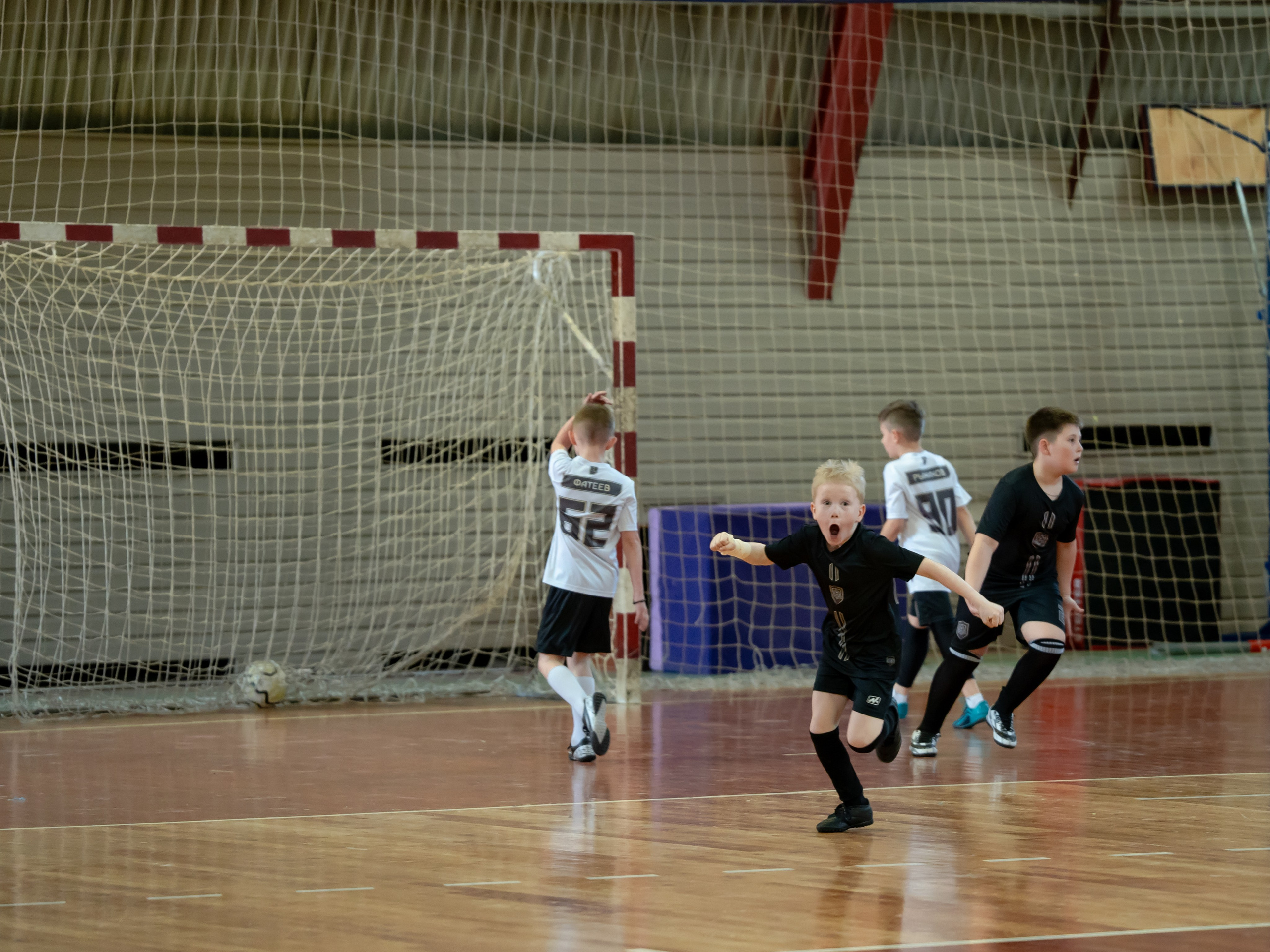 Тики-Така Противостояние 2025. Крамер Юлиана детский и семейный фотограф