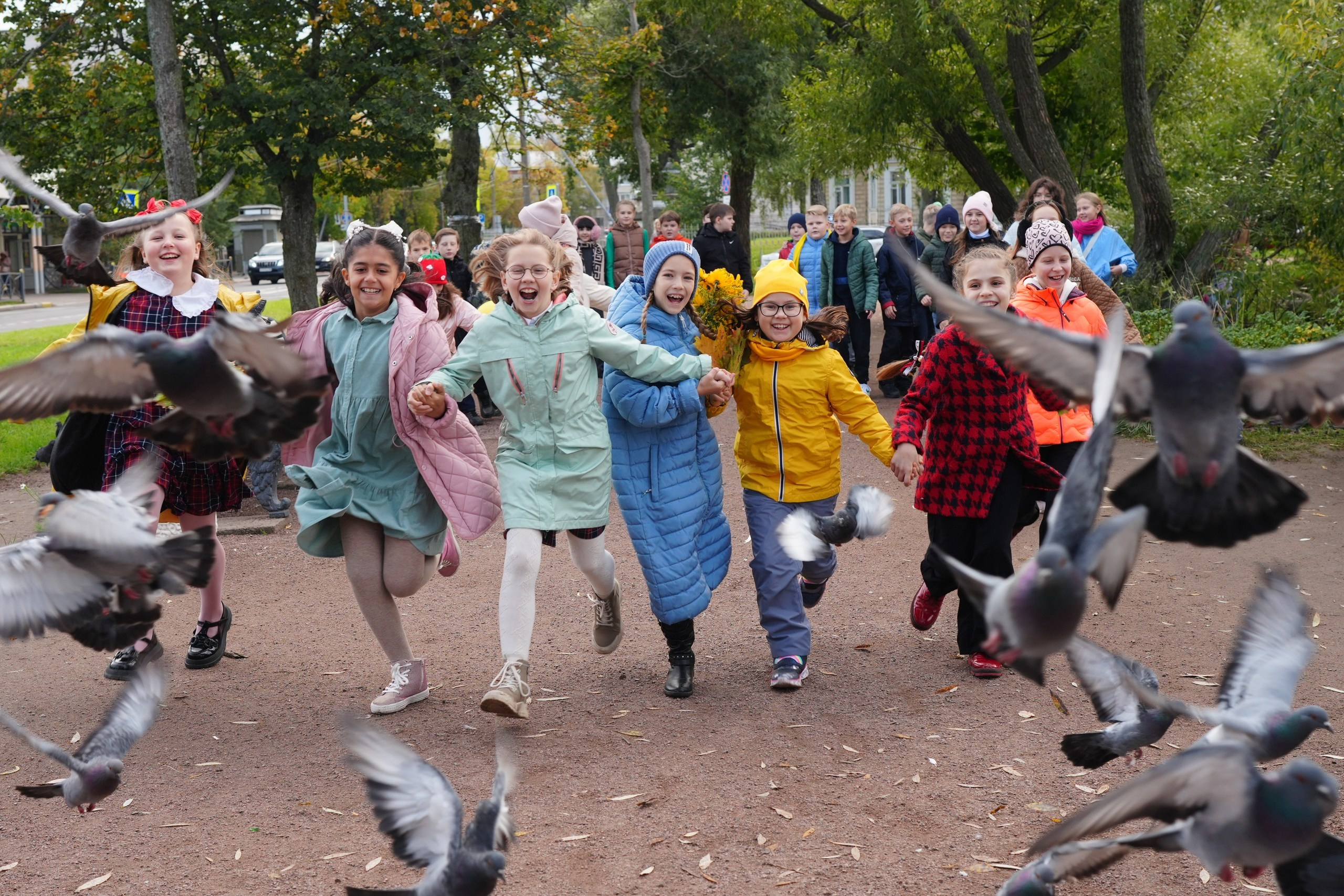 ОСЕННЯЯ. Школьная фотография в Санкт-Петербурге, выпускные альбомы, фотосессии