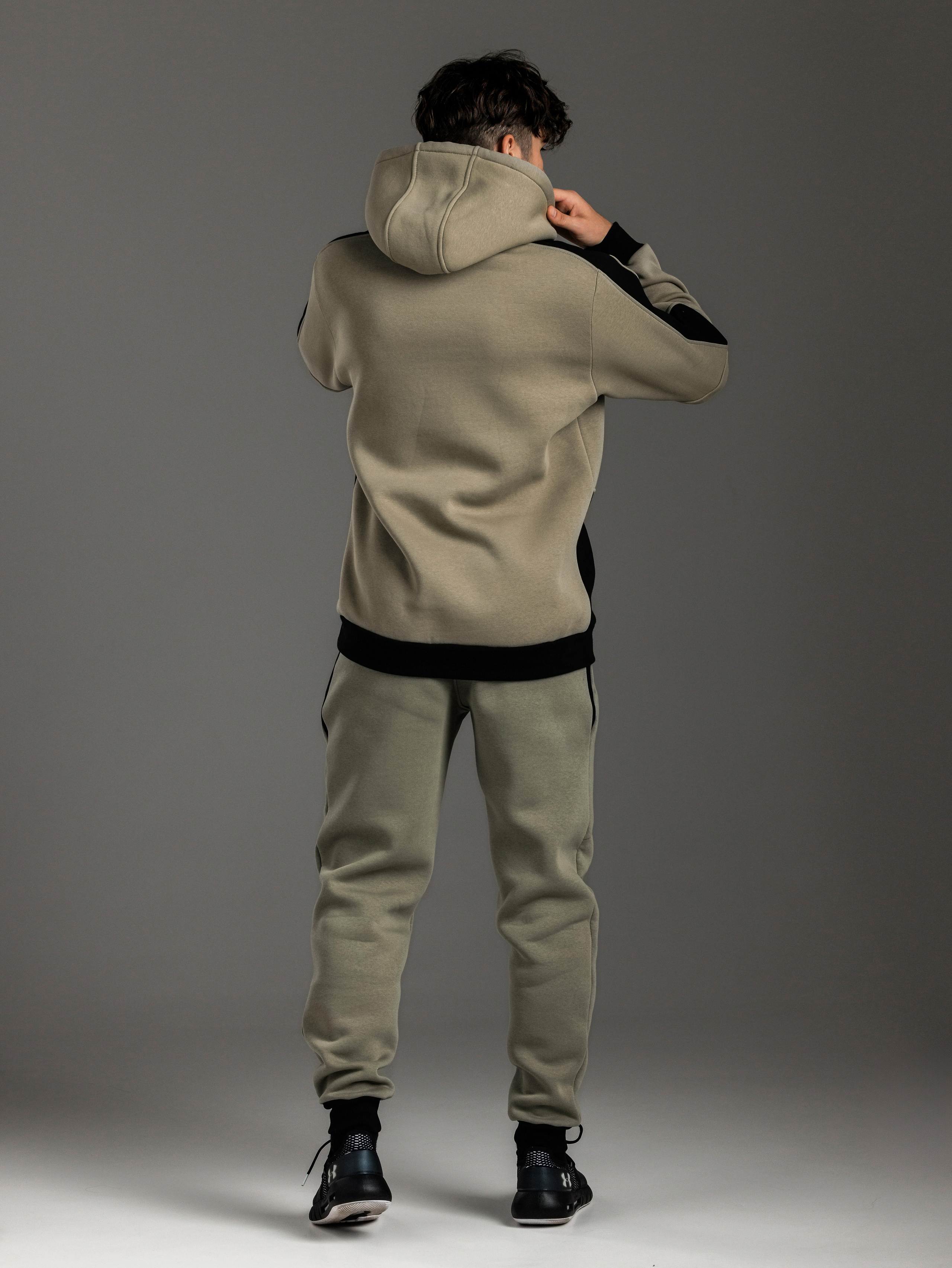 Спортивные костюмы. Фотограф Виталий Хайлов, Екатеринбург