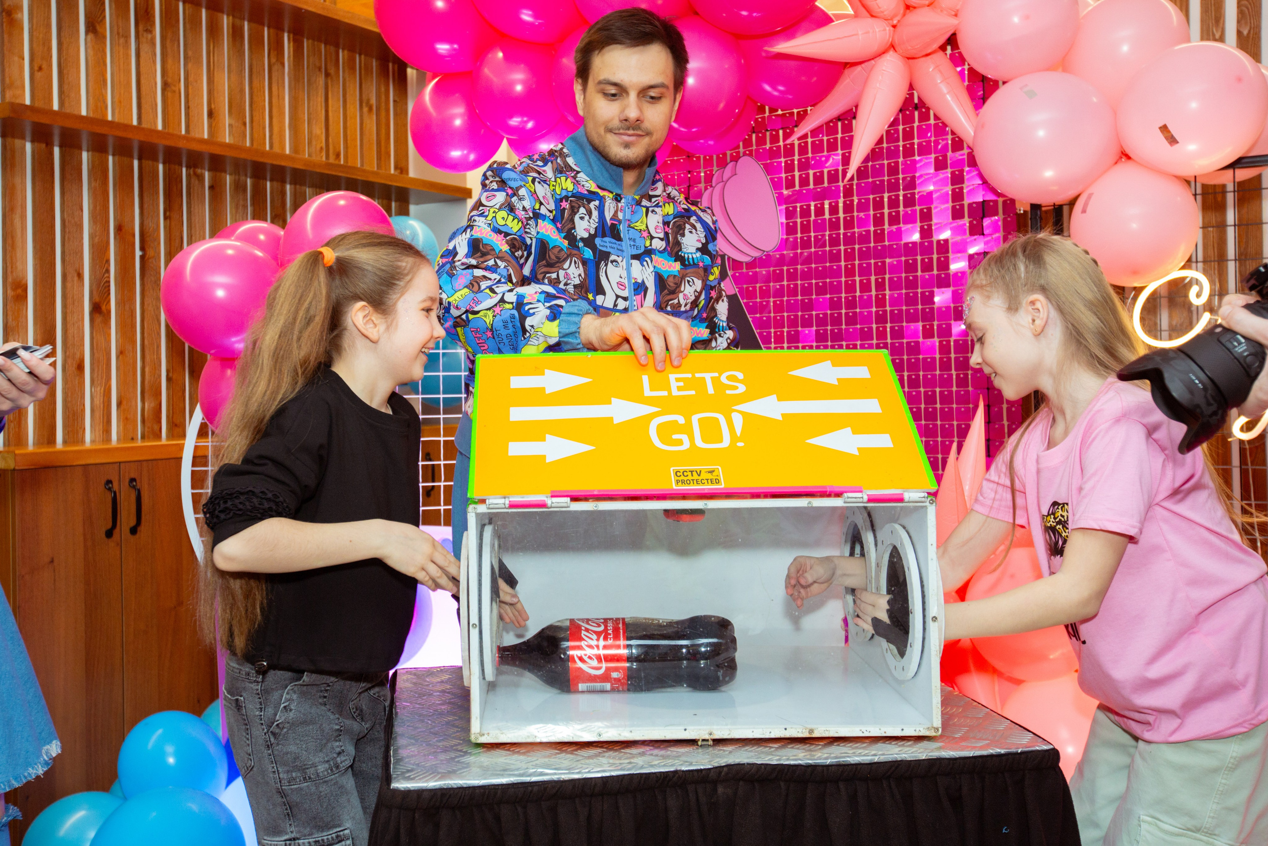 День рождения Ульяны. Фотограф Антонина Свешникова. ВЫПУСКНЫЕ ФОТОКНИГИ для детских садов и школ. Москва, Владимир