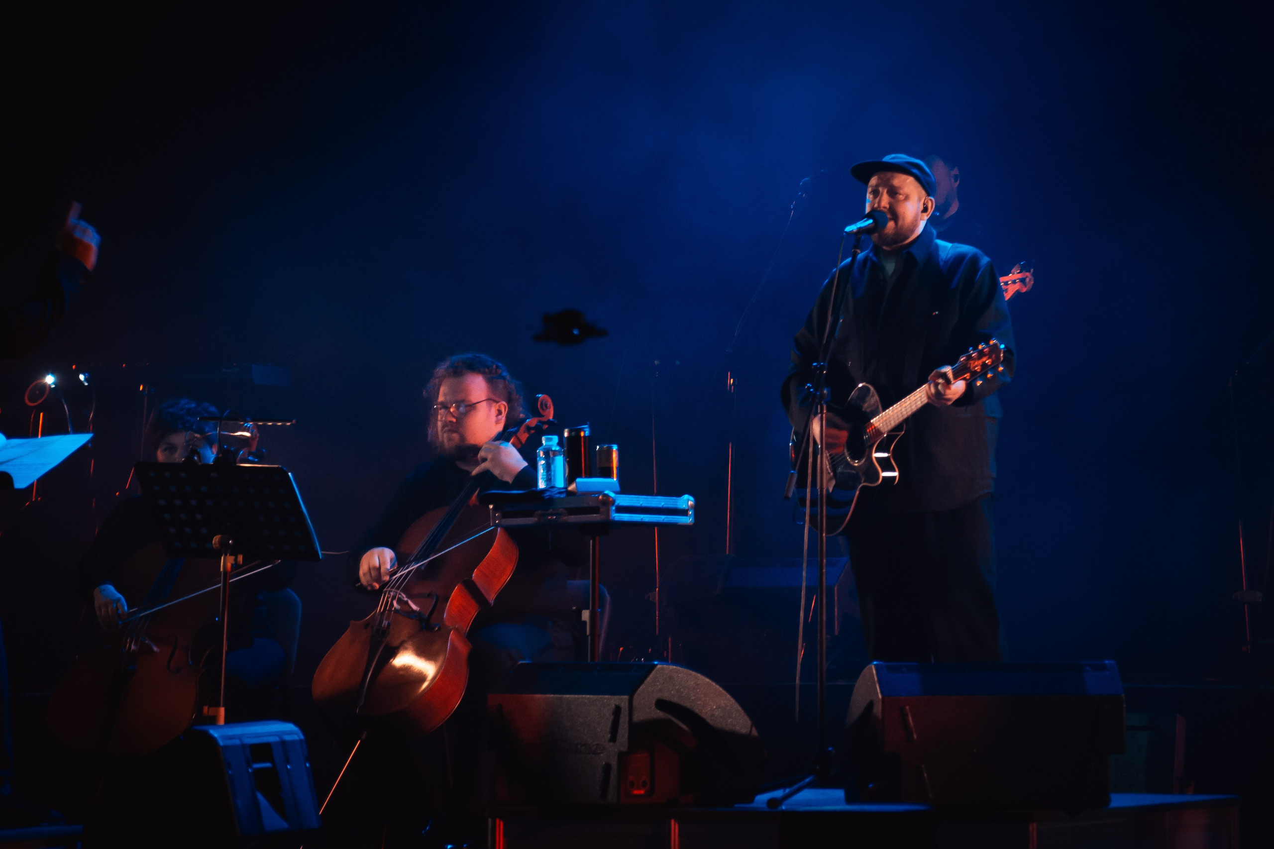 Сергей Бобунец с оркестром, Гранд холл Сибирь, 18.03.2026. Фотограф Регина Крикунова г. Красноярск
