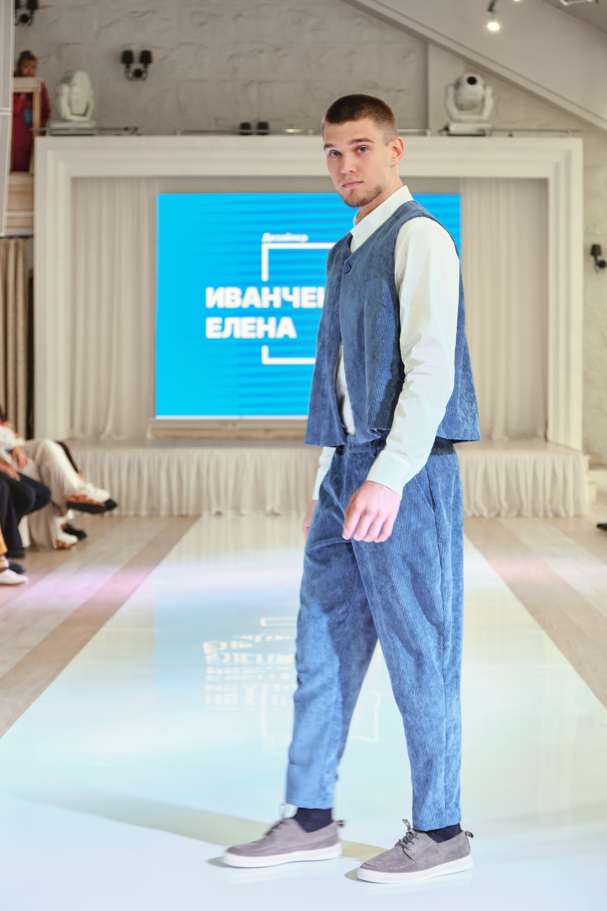 Показ Косыгина. Фэшн фотограф Арина Эльюс в Новосибирске