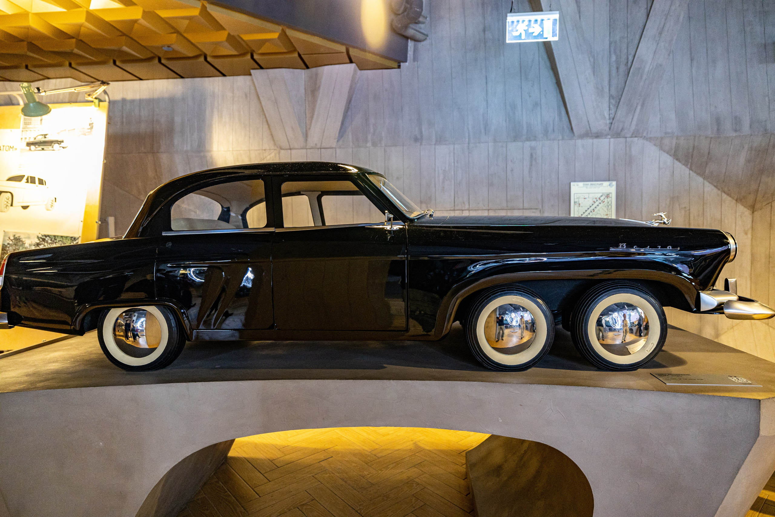 Выставка в павильоне АТОМ. Фотографирую жизнь! Московский фотограф волонтер