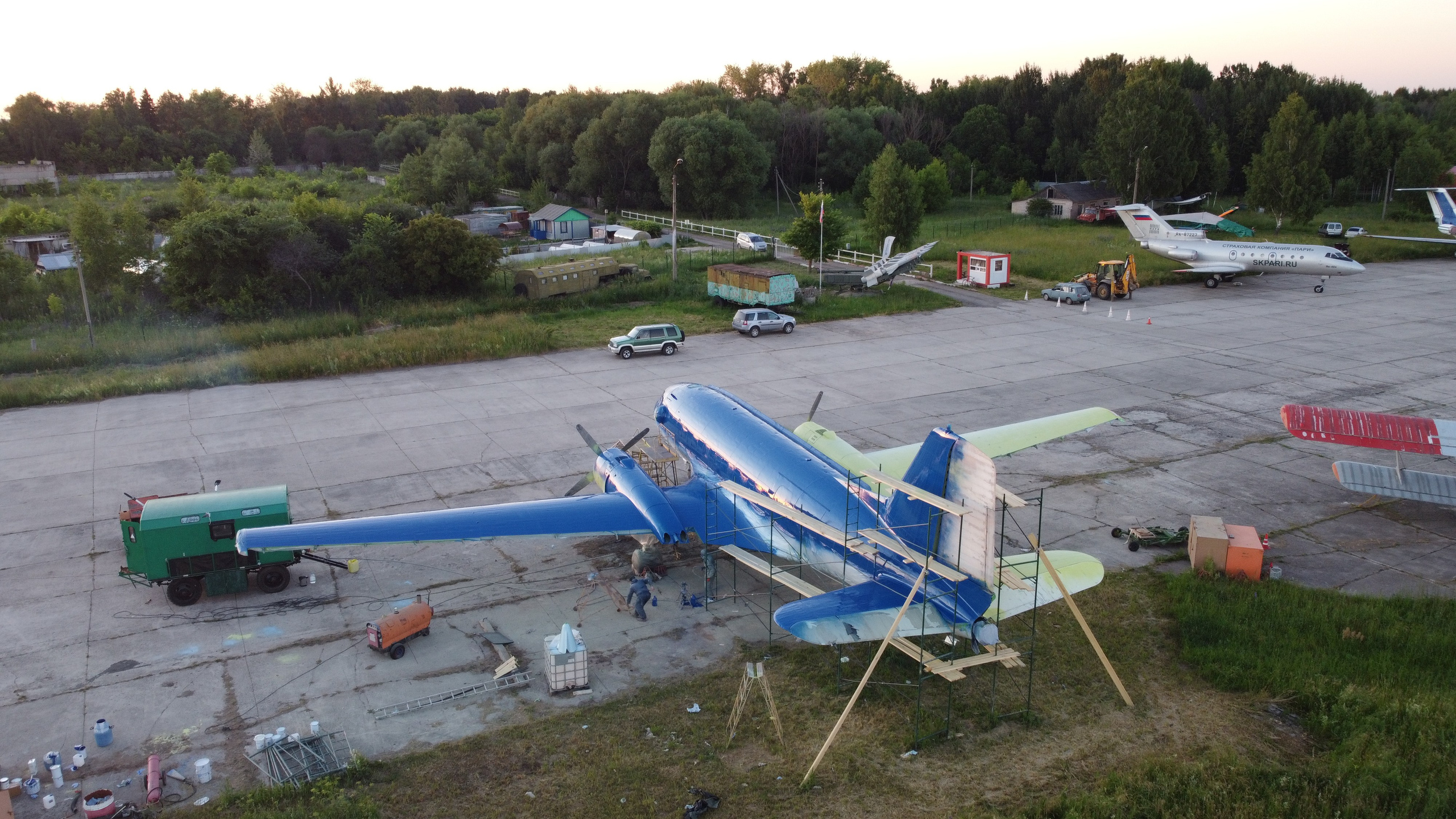 Ил-14Т «Голубая Мечта» — покраска (2022г). Фотоальбом показывающий увлекательный мир авиации и мир медведей Андрея Иванова